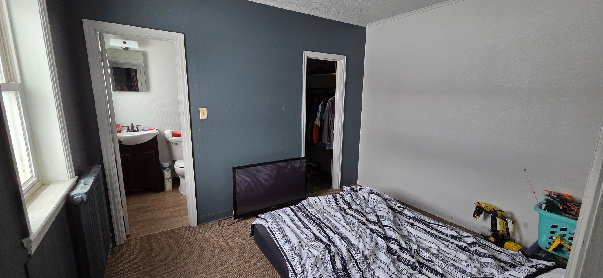 426 3rd Street Property Photo 8