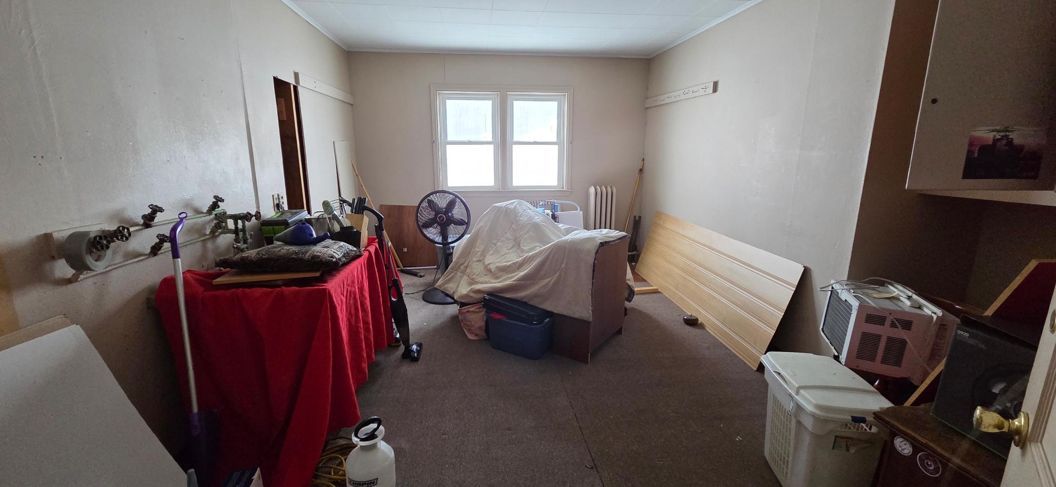 426 3rd Street Property Photo 9