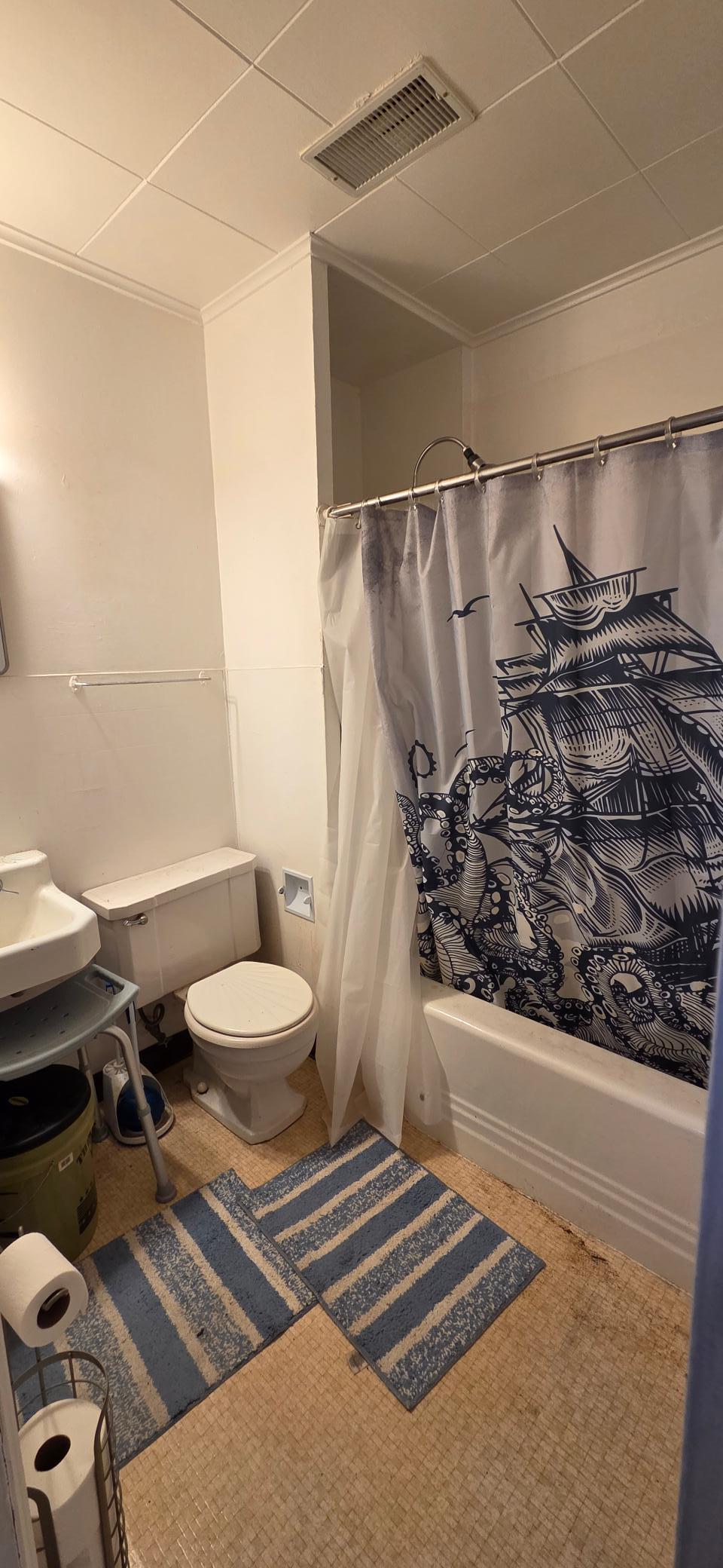 426 3rd Street Property Photo 12