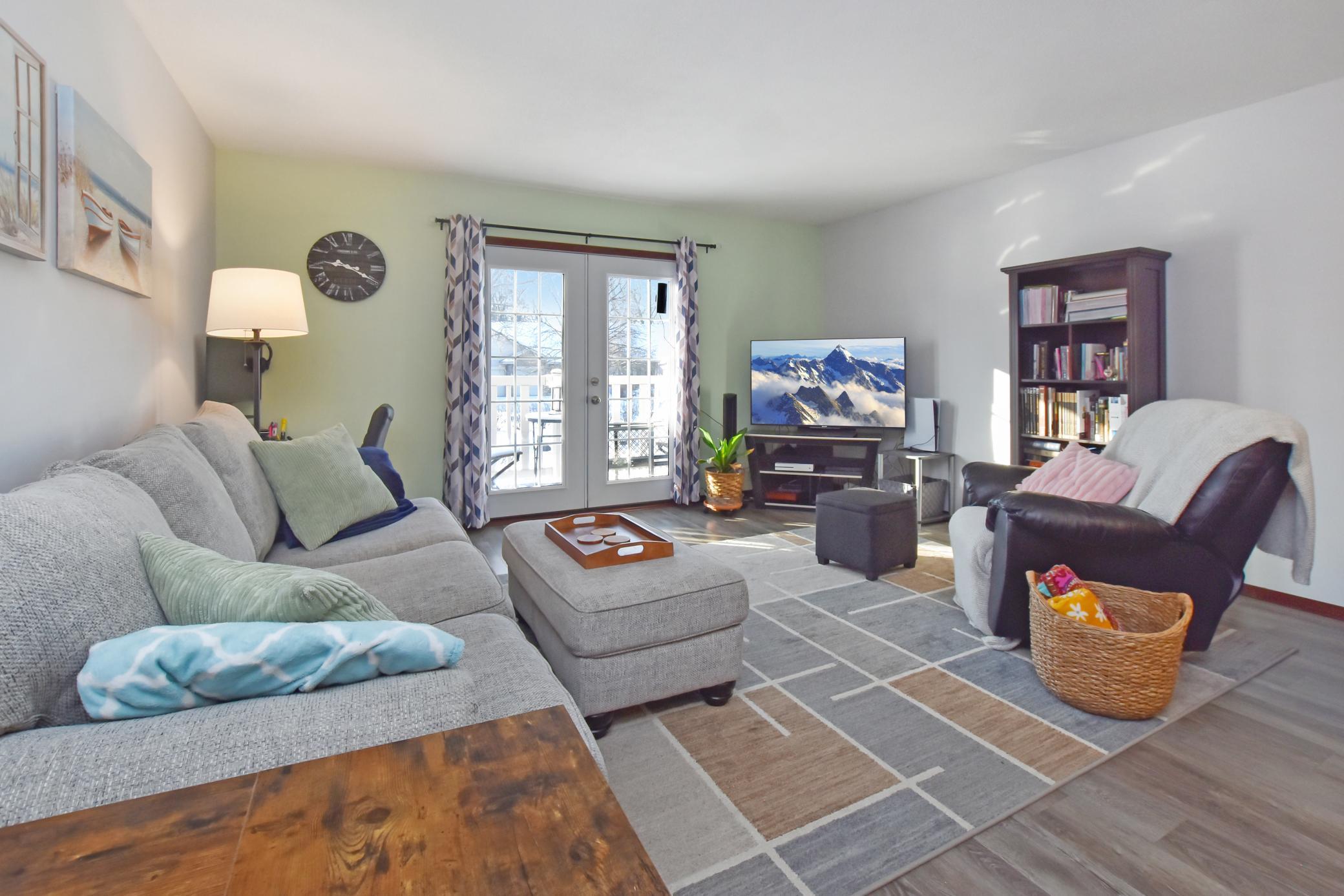 1860 Mcmenemy Street I Property Photo 3