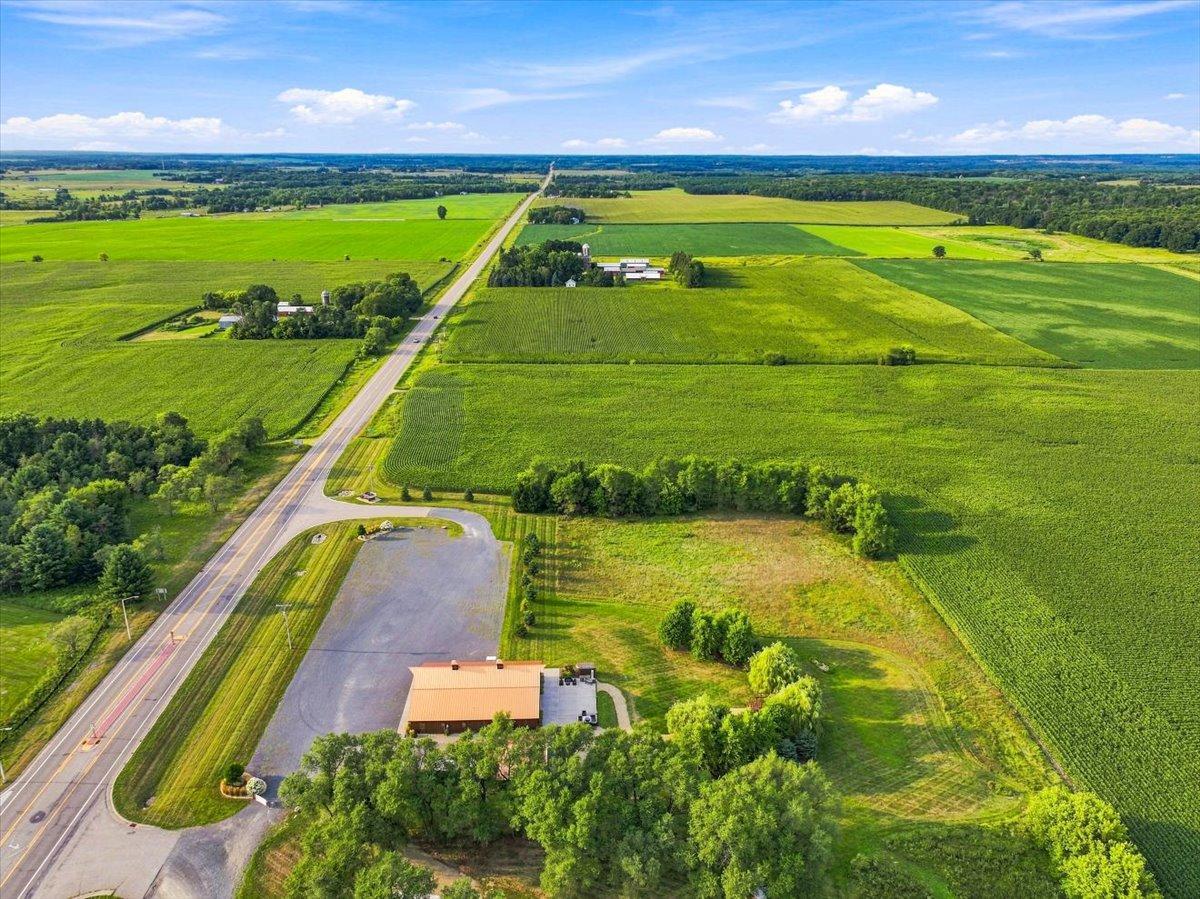 1901 Highway 46 Property Photo 2