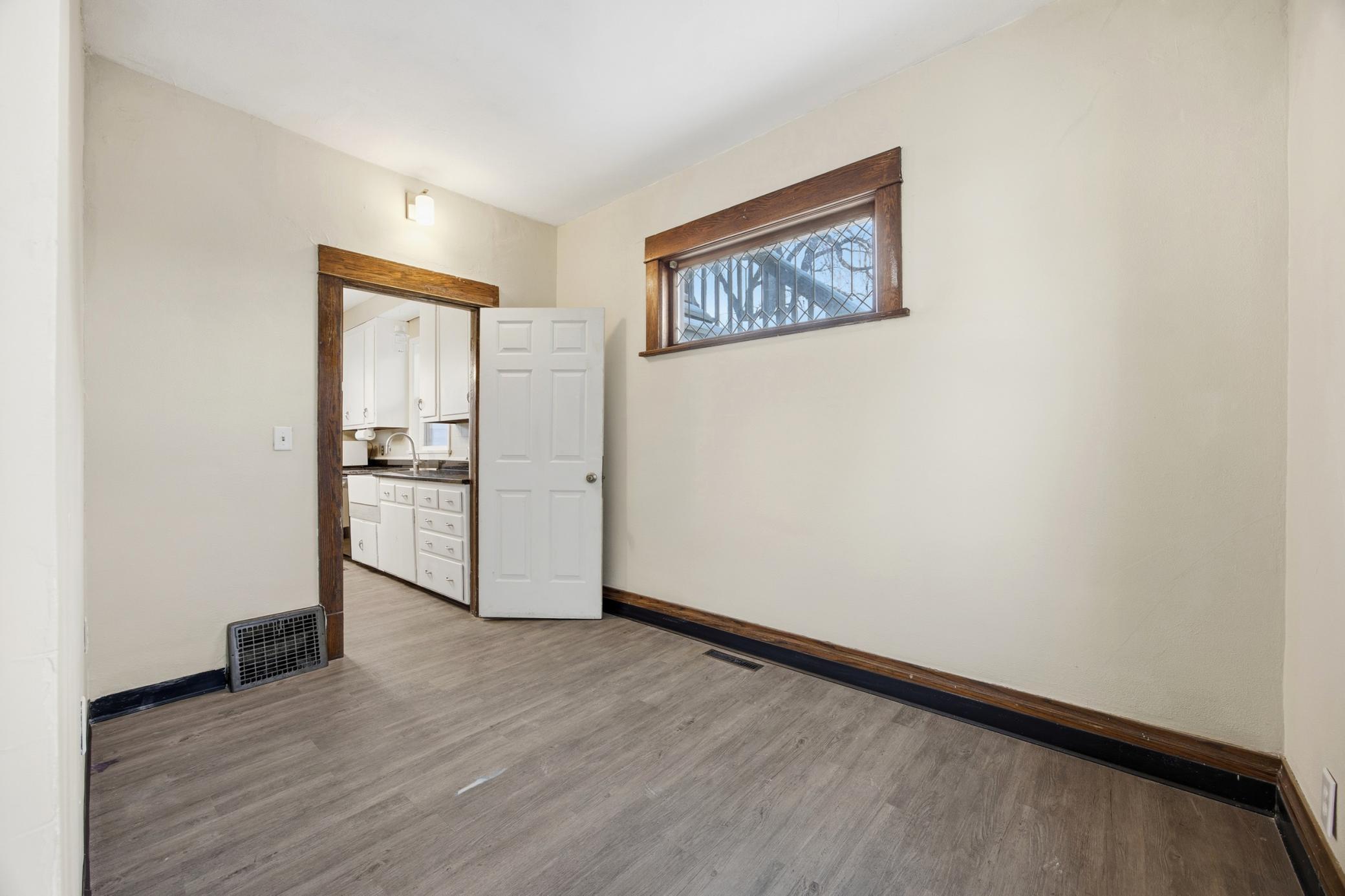 1122 4th Avenue N Property Photo 5