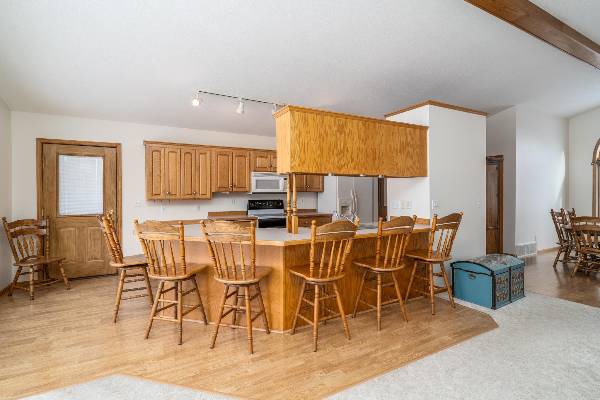 39233 E Union Drive Property Photo 10