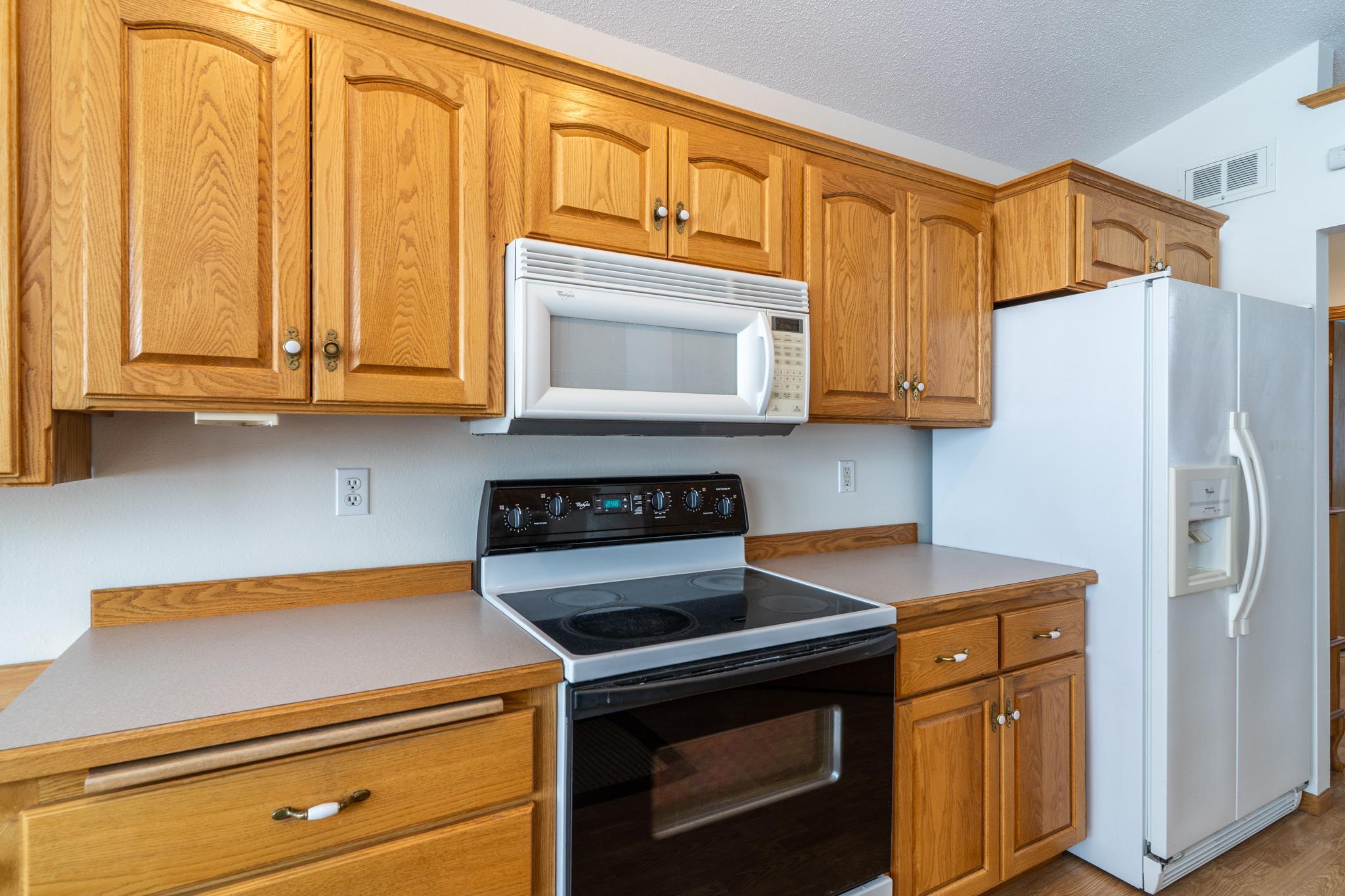39233 E Union Drive Property Photo 11