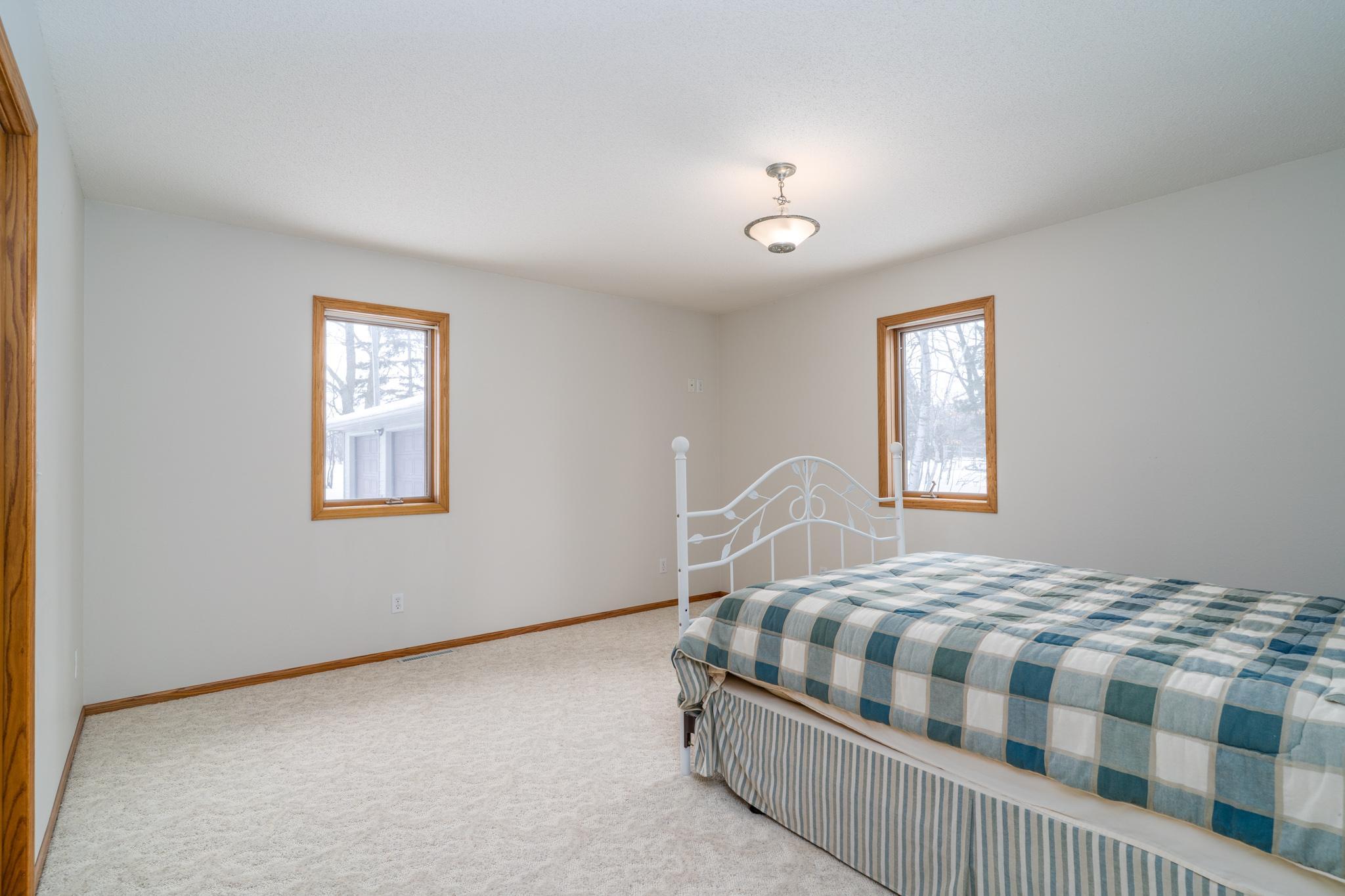 39233 E Union Drive Property Photo 18