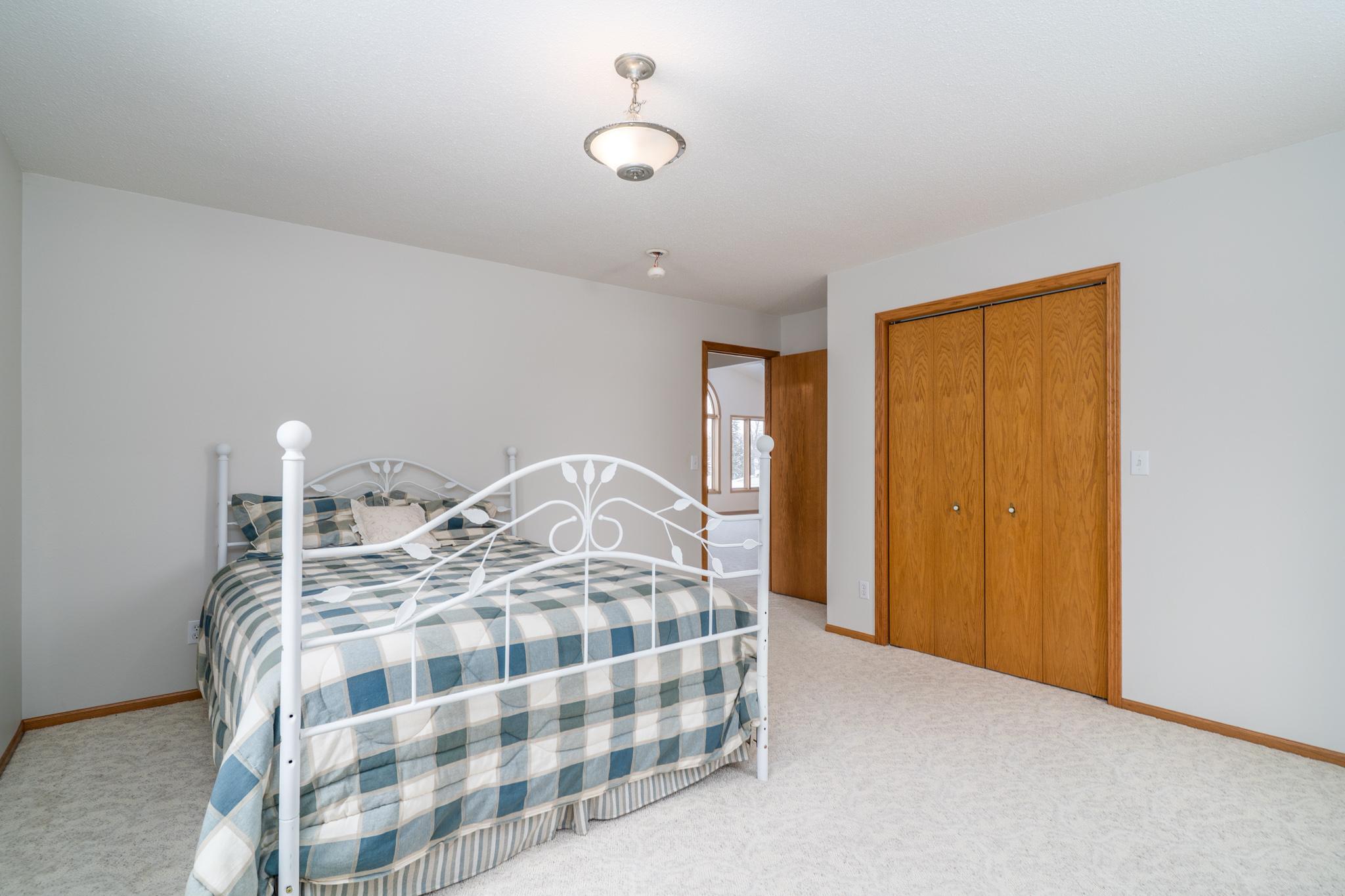 39233 E Union Drive Property Photo 19