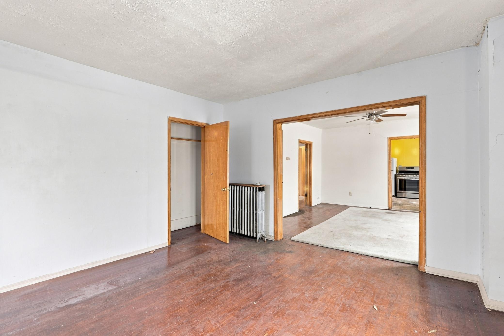 1716 University Avenue Ne Property Photo 18
