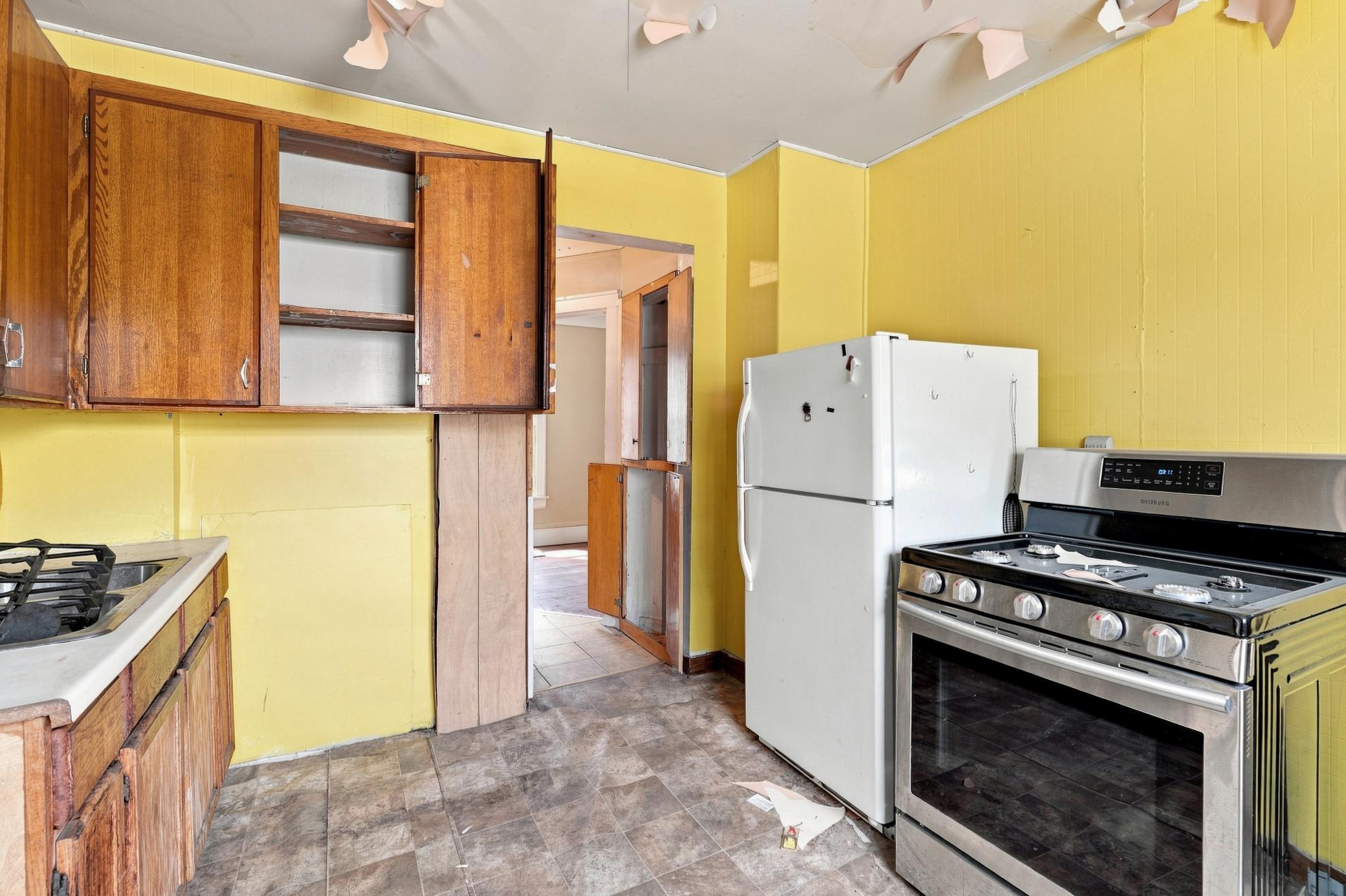 1716 University Avenue Ne Property Photo 23