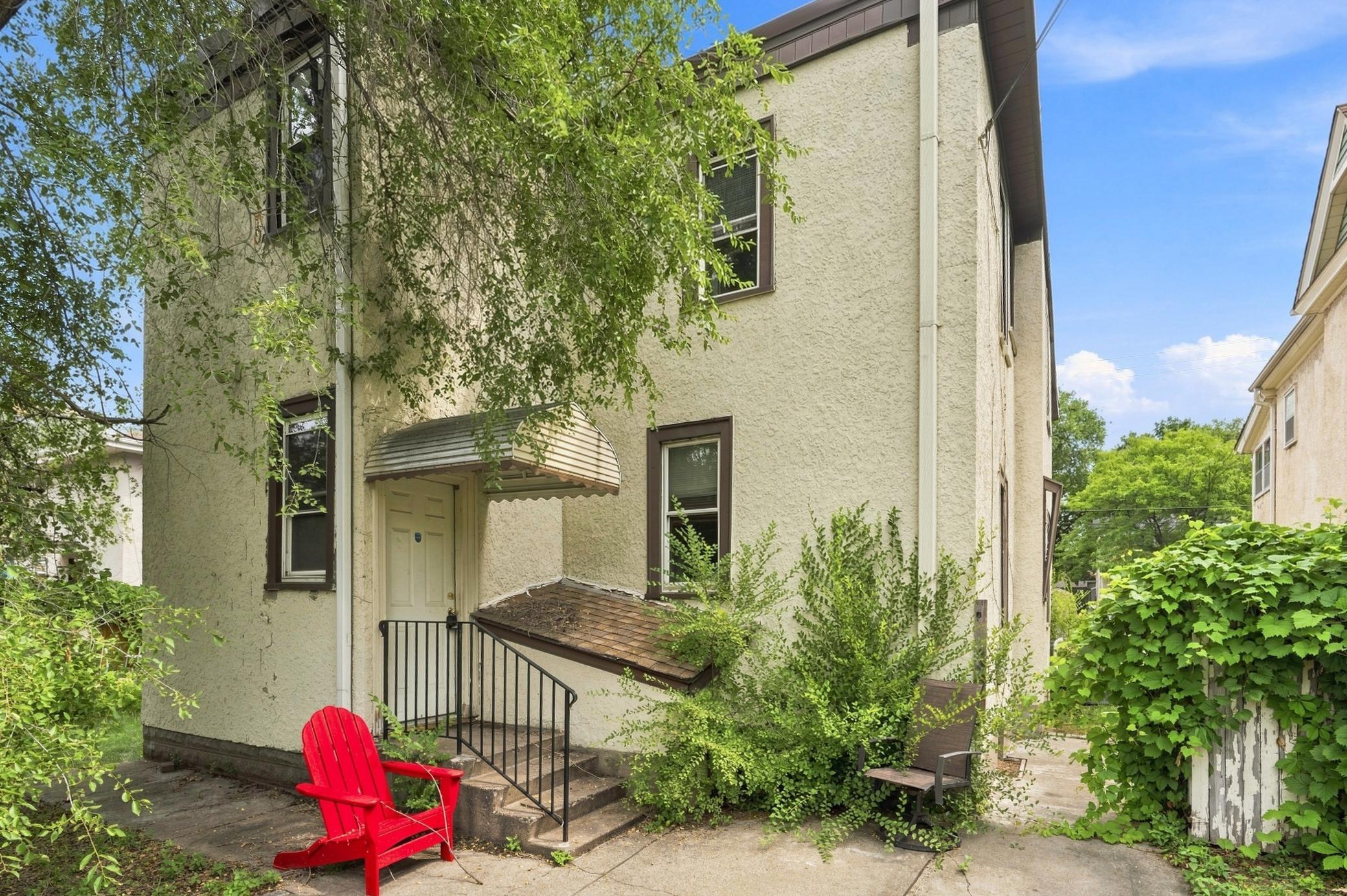 1716 University Avenue Ne Property Photo 38