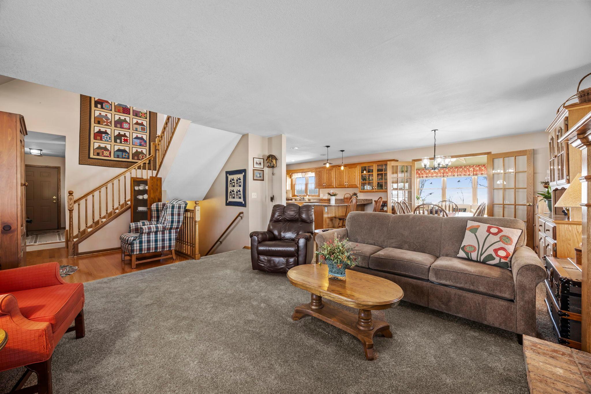 11297 220th Street Property Photo 8