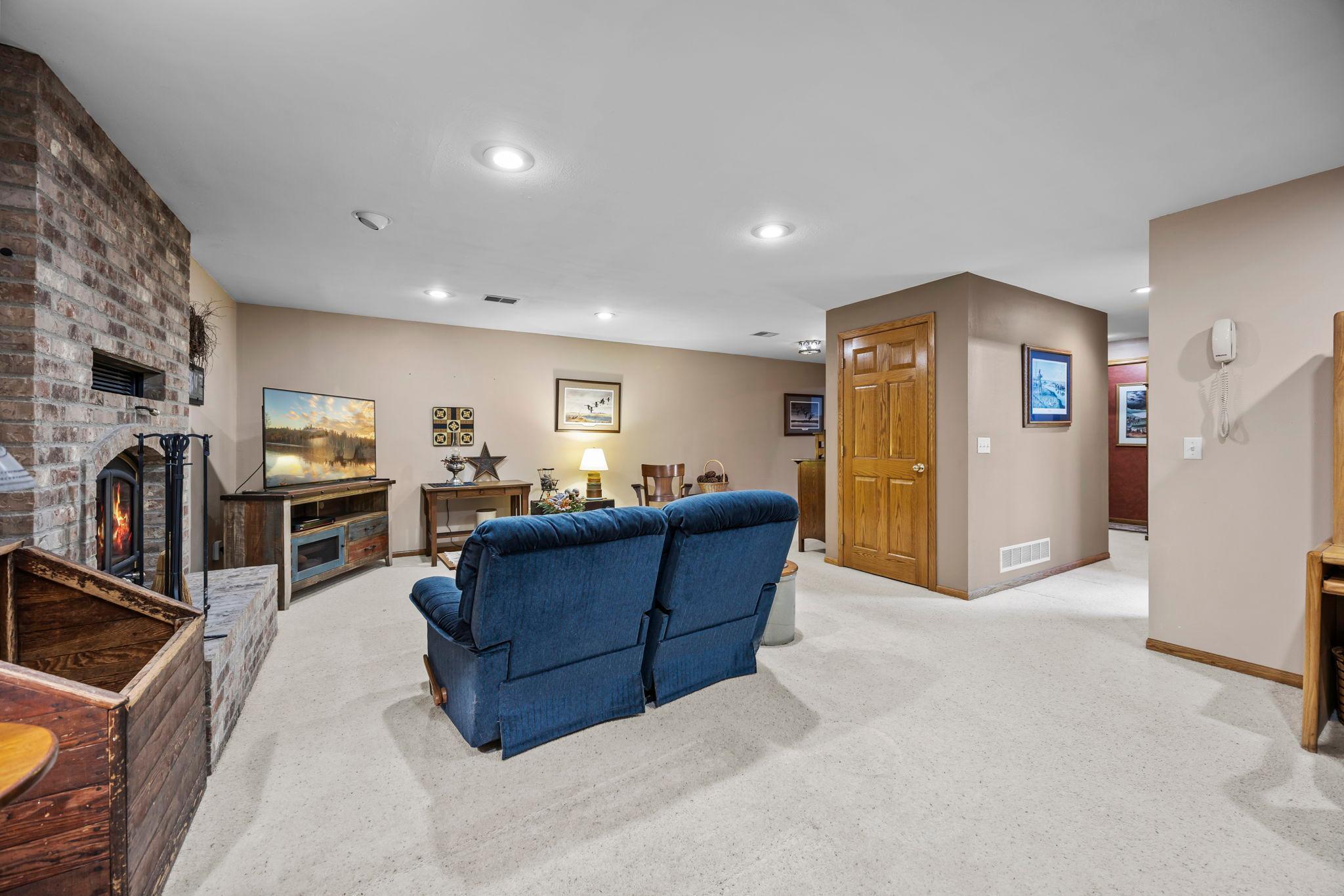 11297 220th Street Property Photo 43