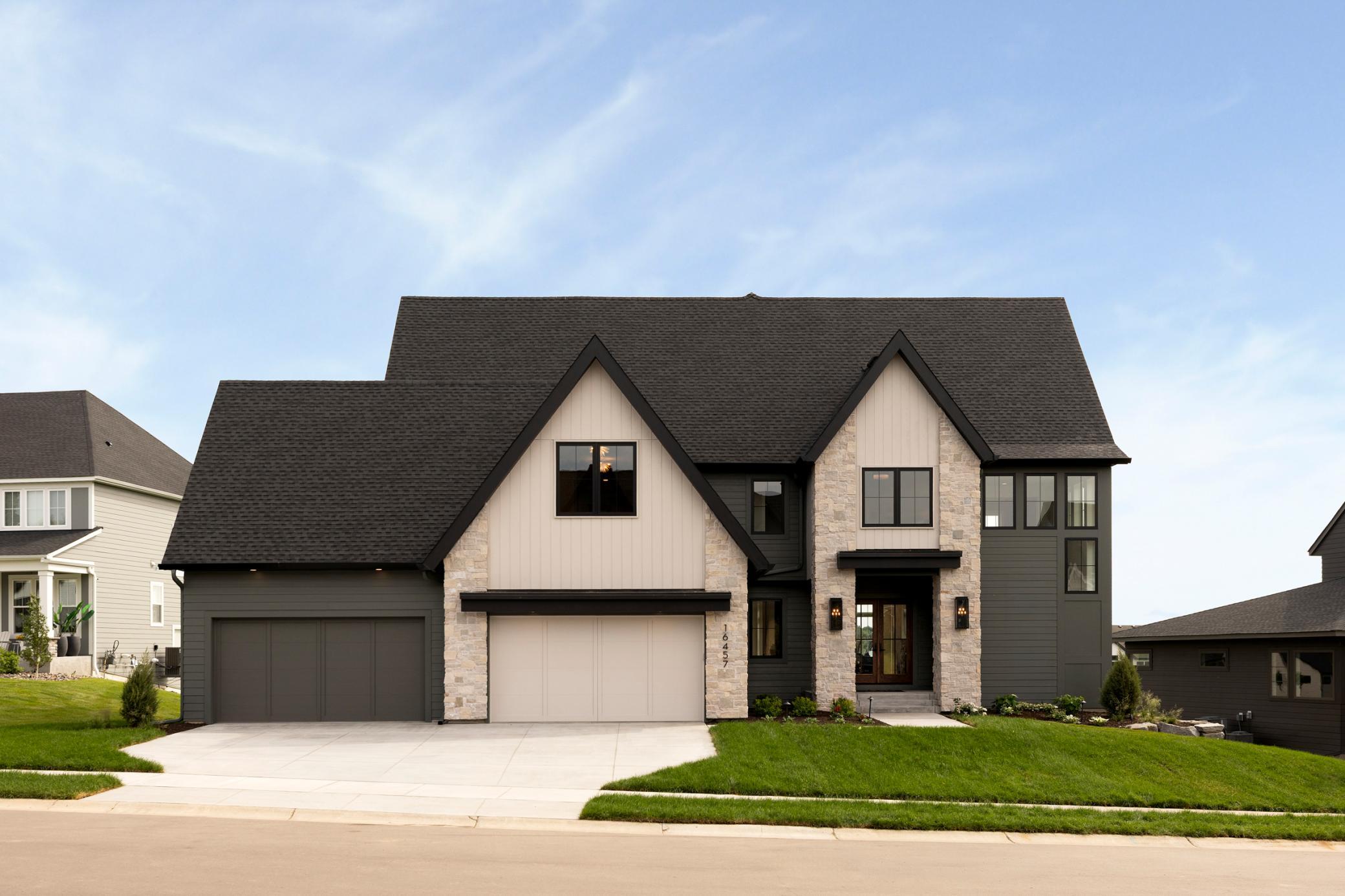 16457 47th Place N Property Photo 1