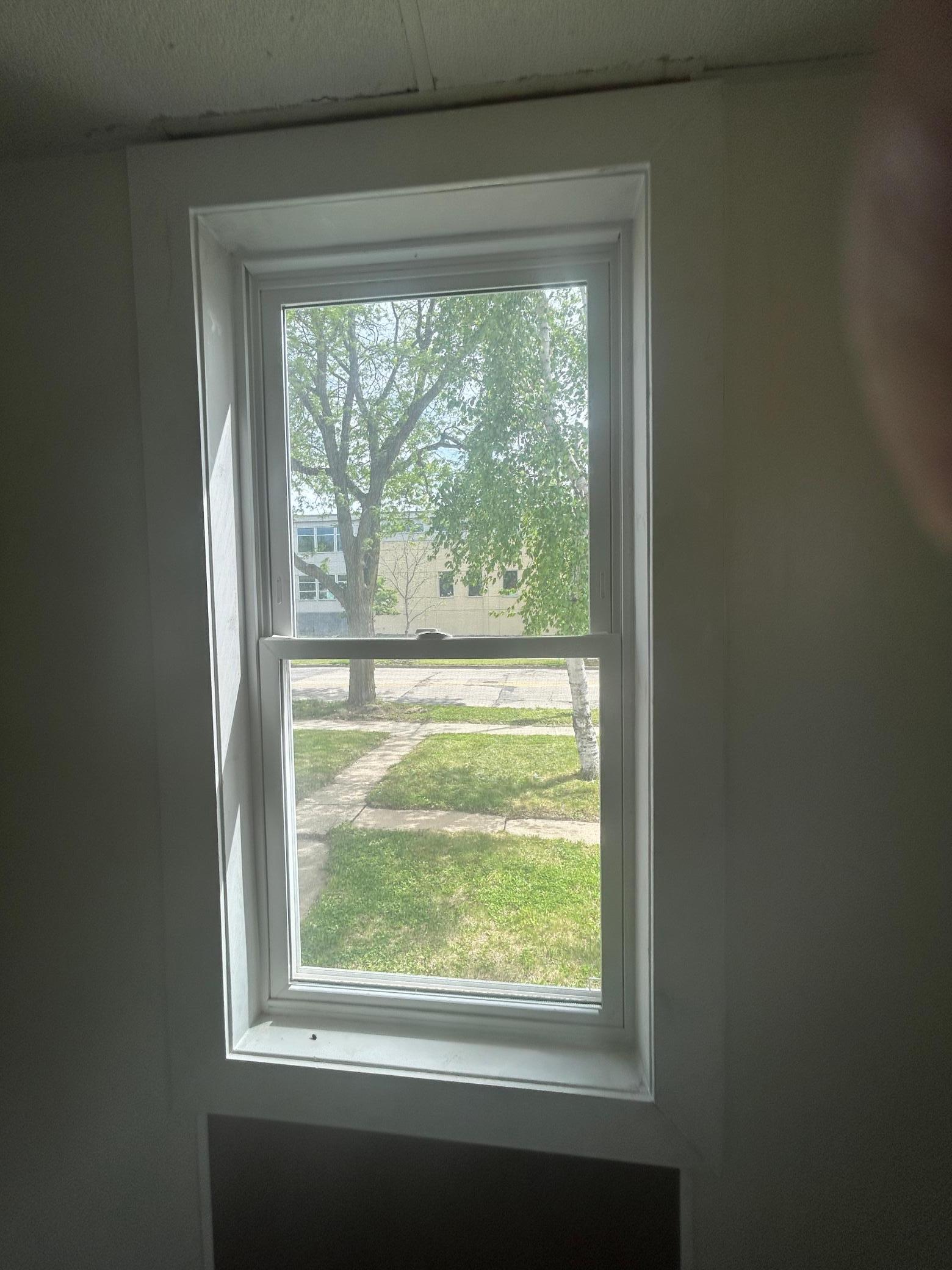 1009 E Center Street Property Photo 7