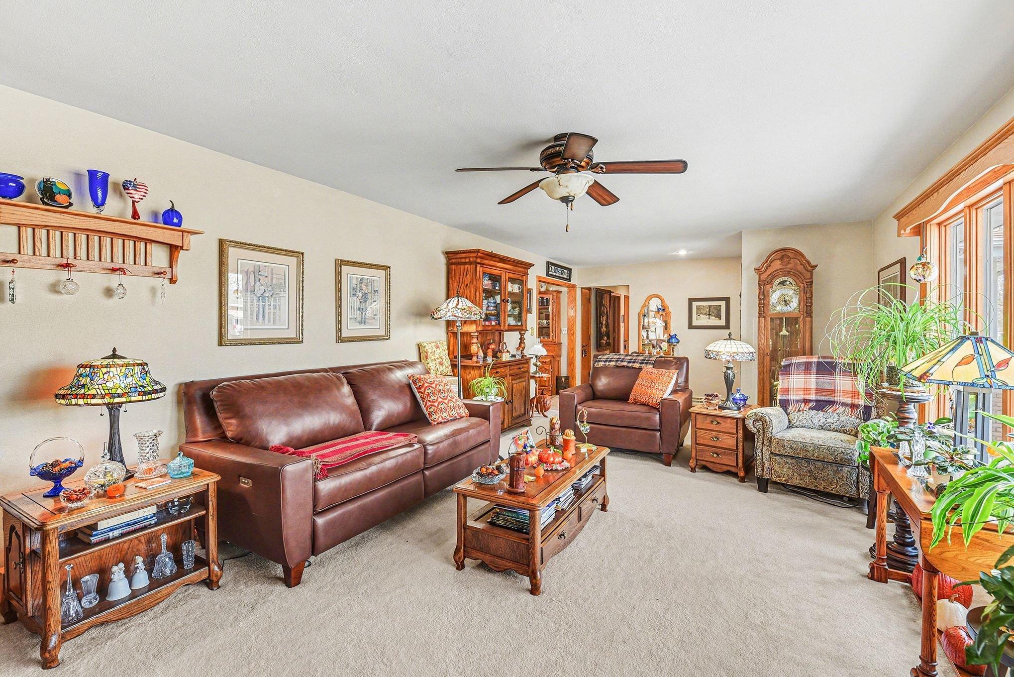 417 S Fairview Drive Property Photo 3