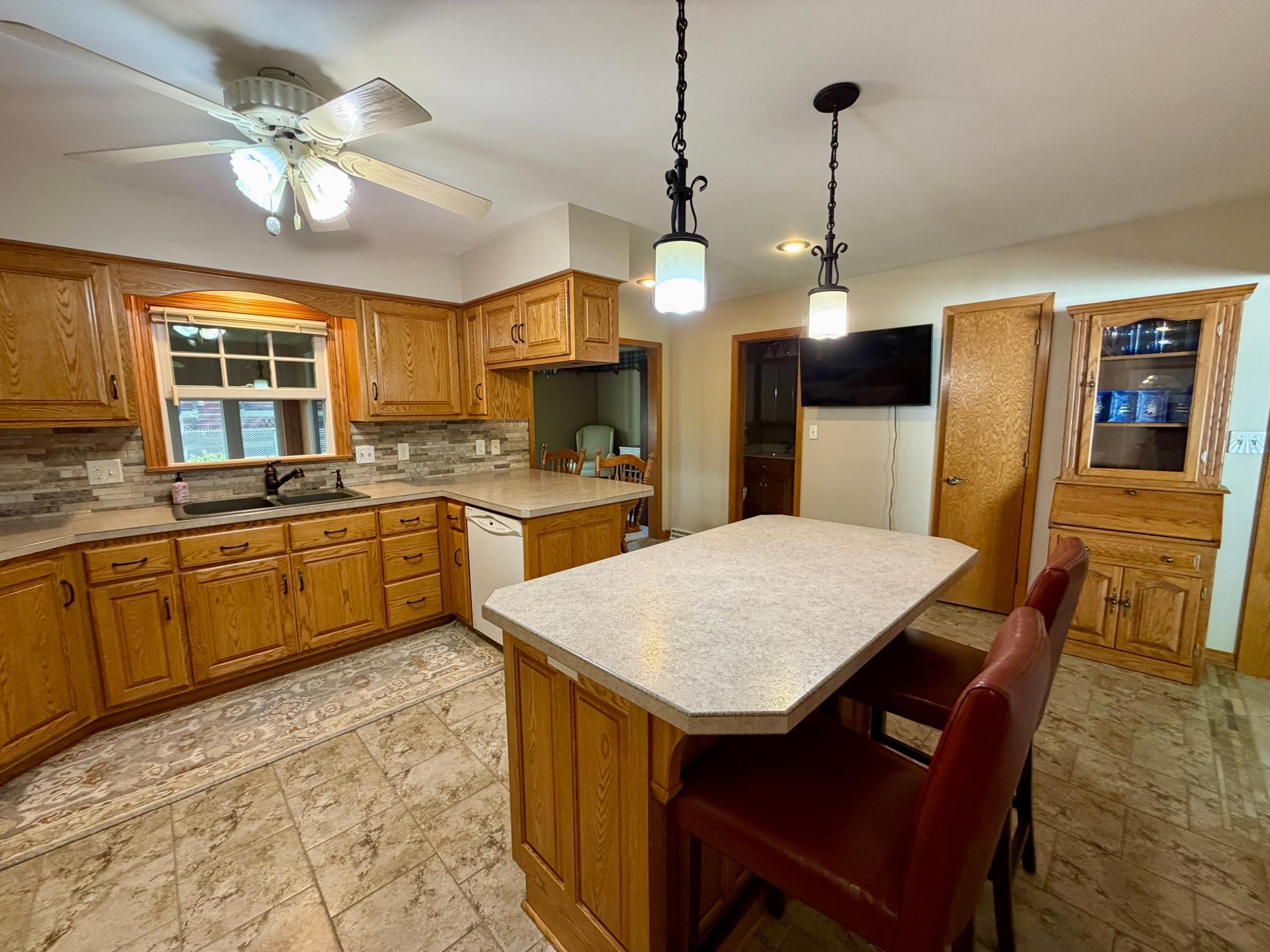 417 S Fairview Drive Property Photo 5