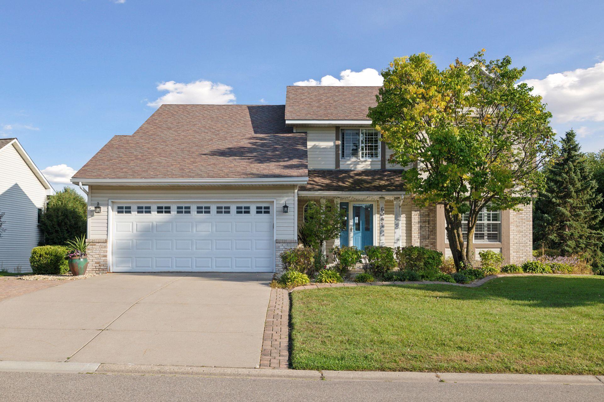 6081 N Ridge Drive Property Photo 1