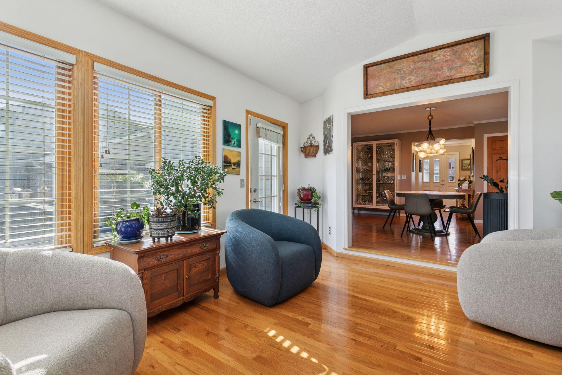6081 N Ridge Drive Property Photo 12