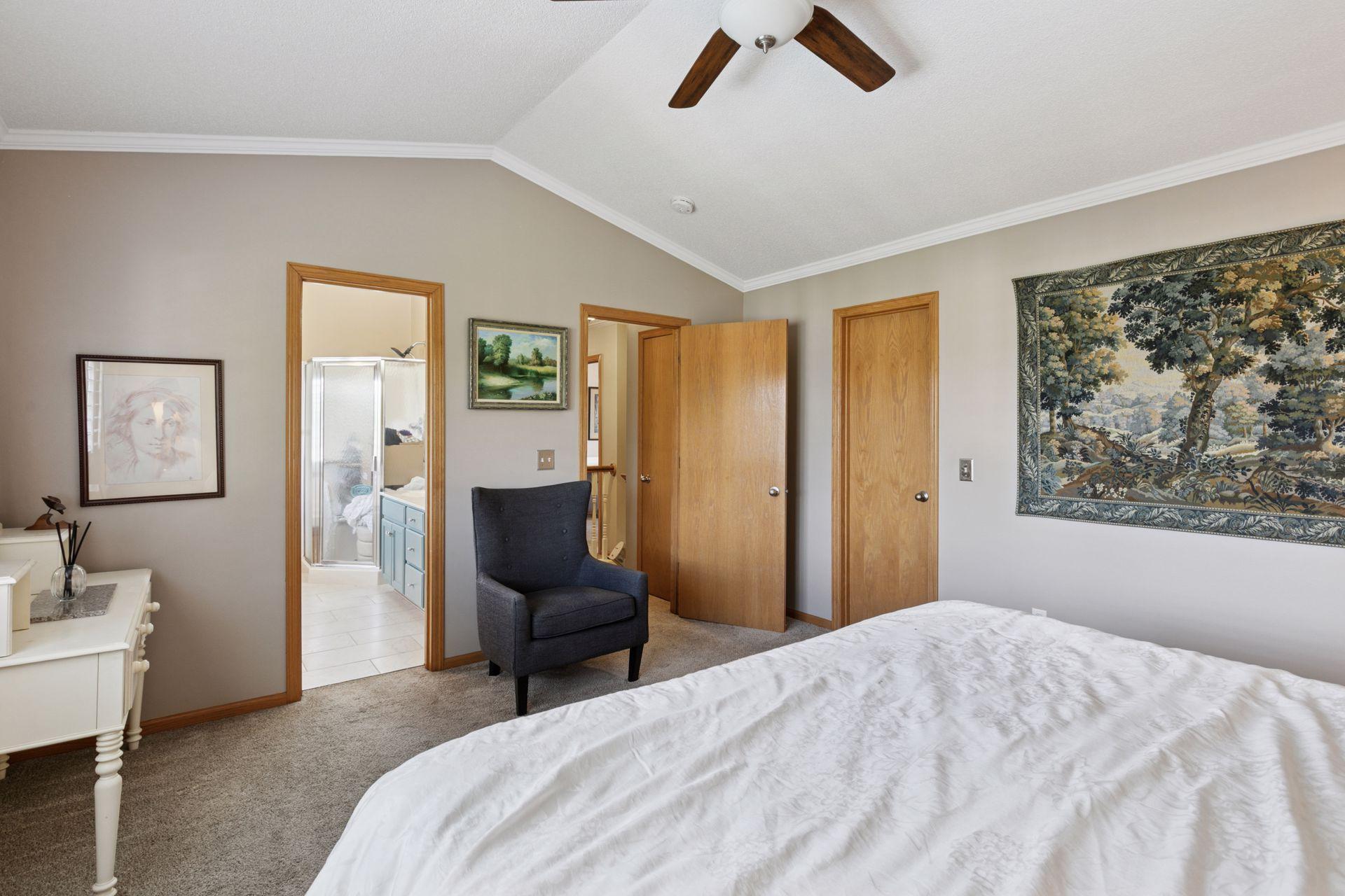 6081 N Ridge Drive Property Photo 19