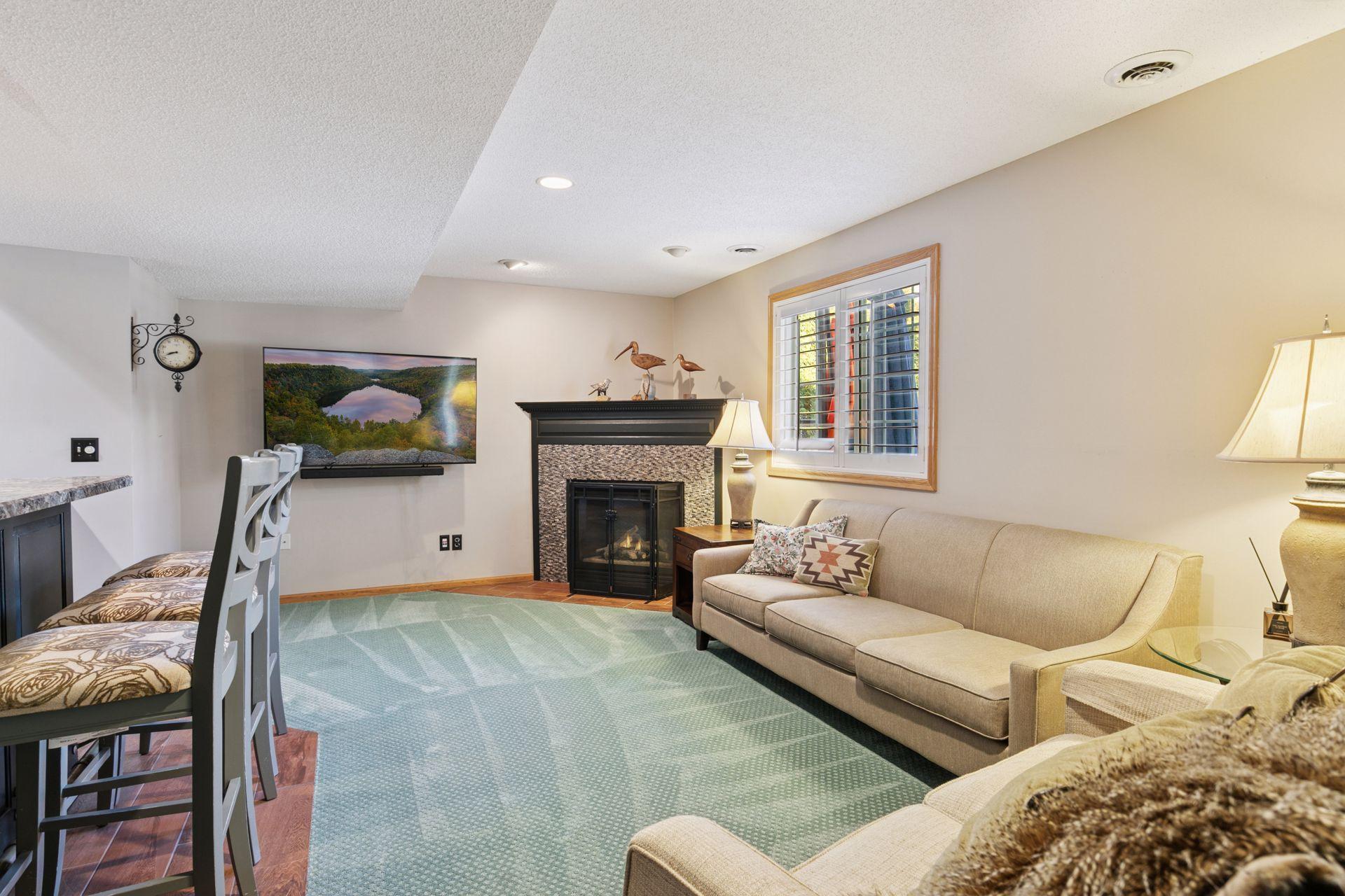 6081 N Ridge Drive Property Photo 26