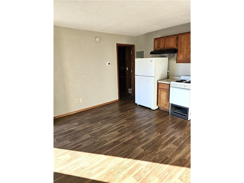 905 E 5th Street Property Photo 23