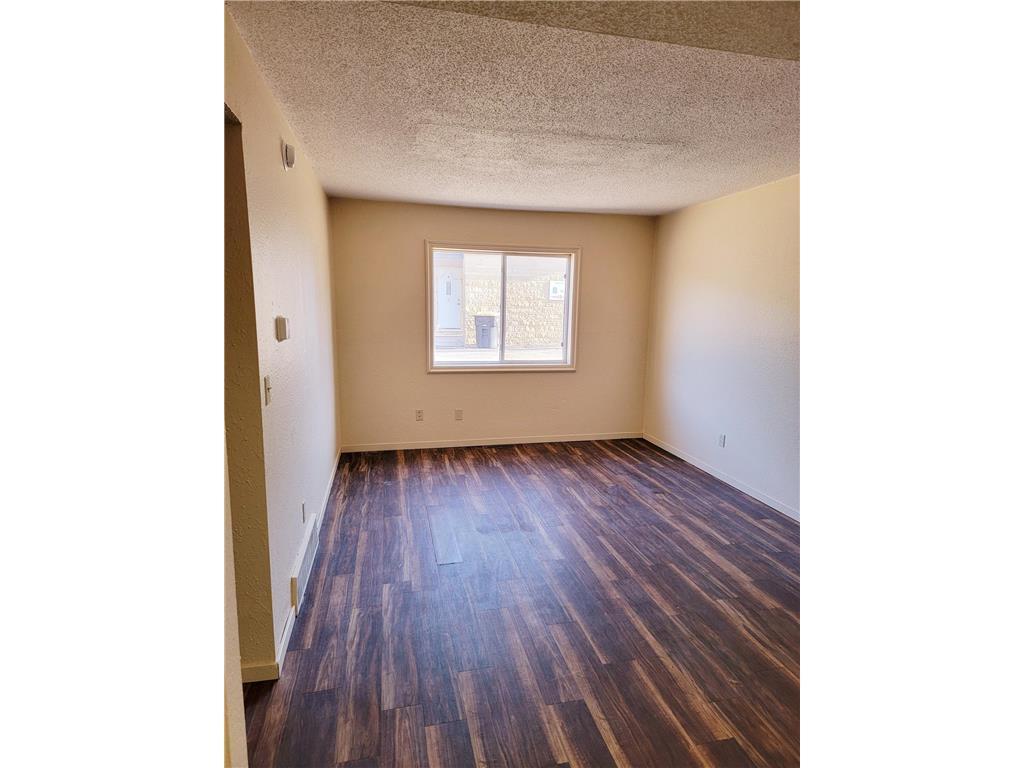 905 E 5th Street Property Photo 33