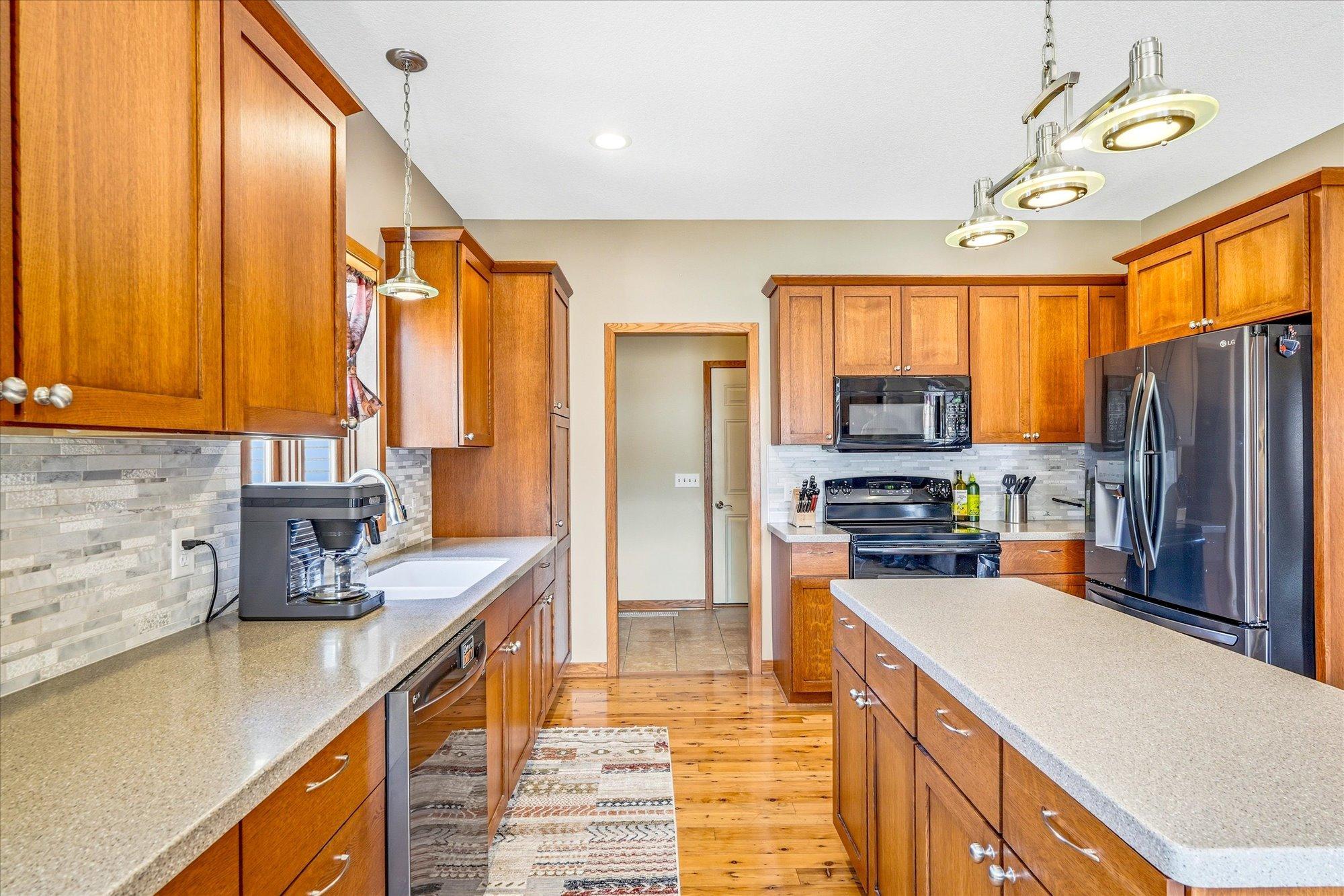 4945 382nd Drive Property Photo 8