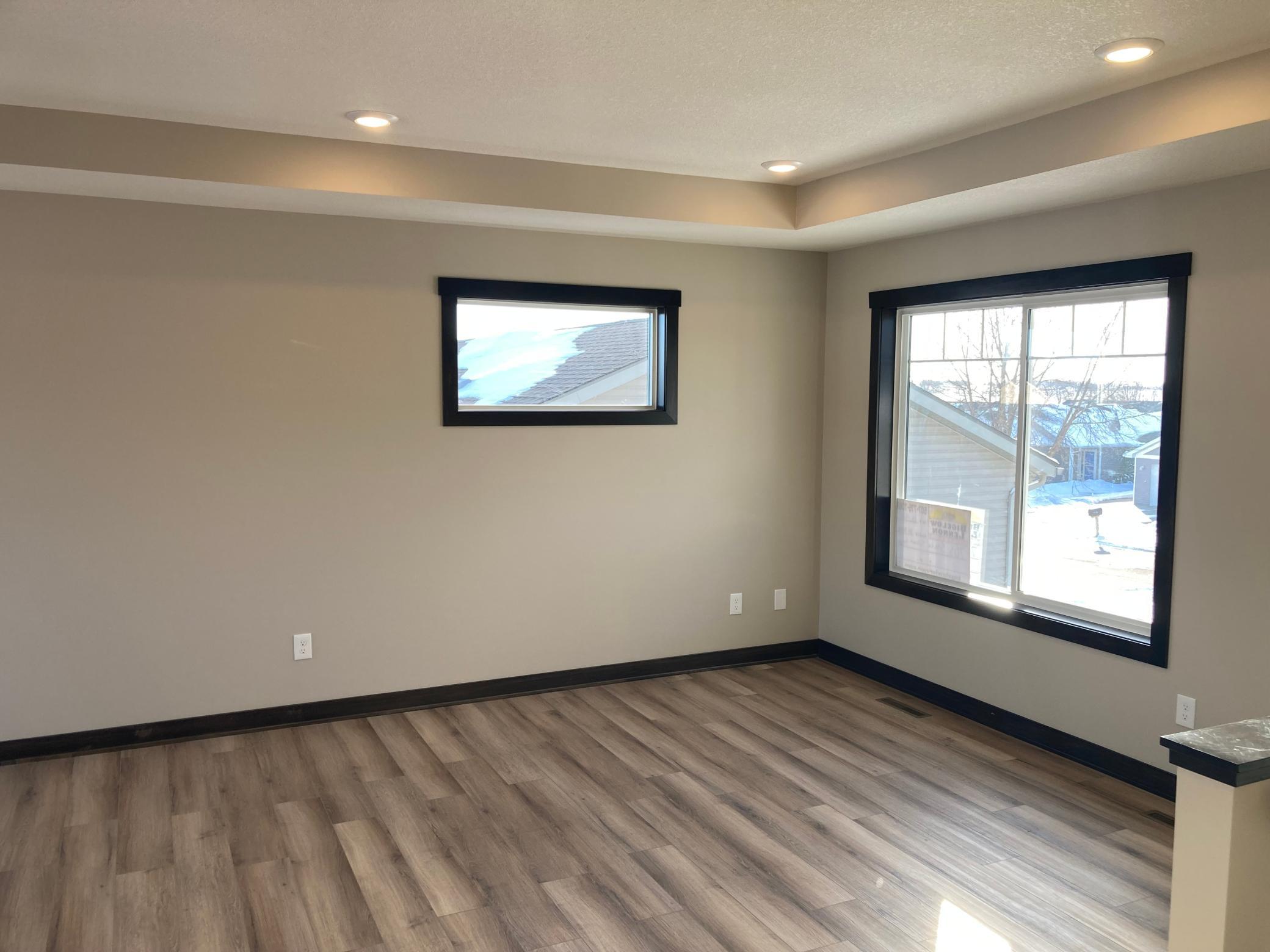 705 State Street Property Photo 4