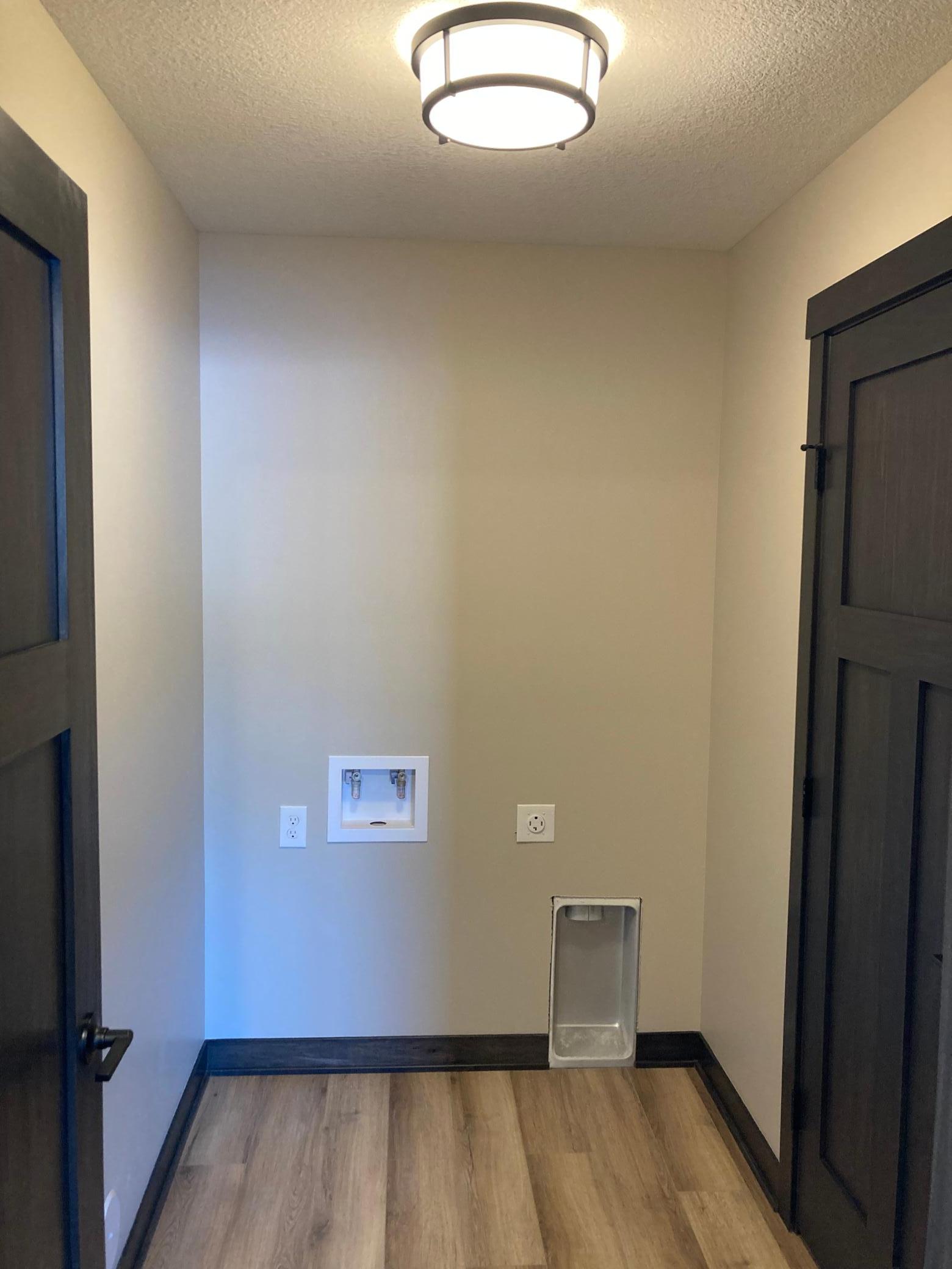 705 State Street Property Photo 23