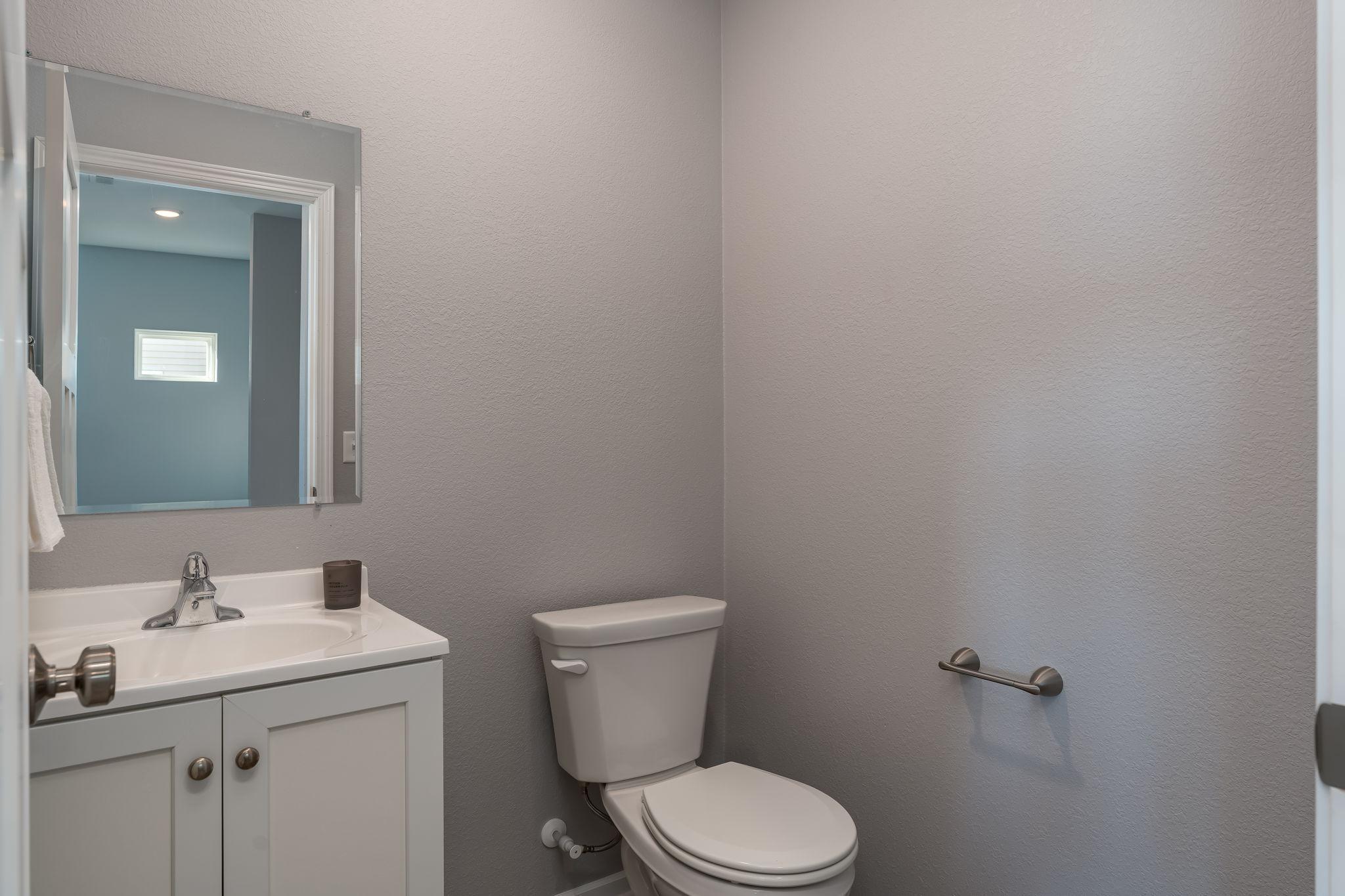3129 & 3131 Noble Drive Property Photo 5