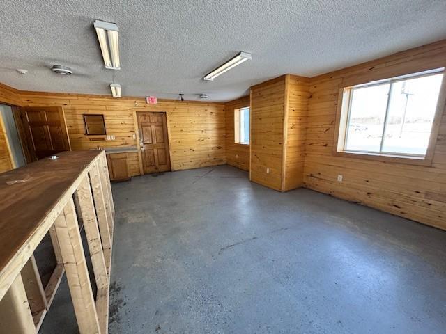 1901 County Highway H Property Photo 4