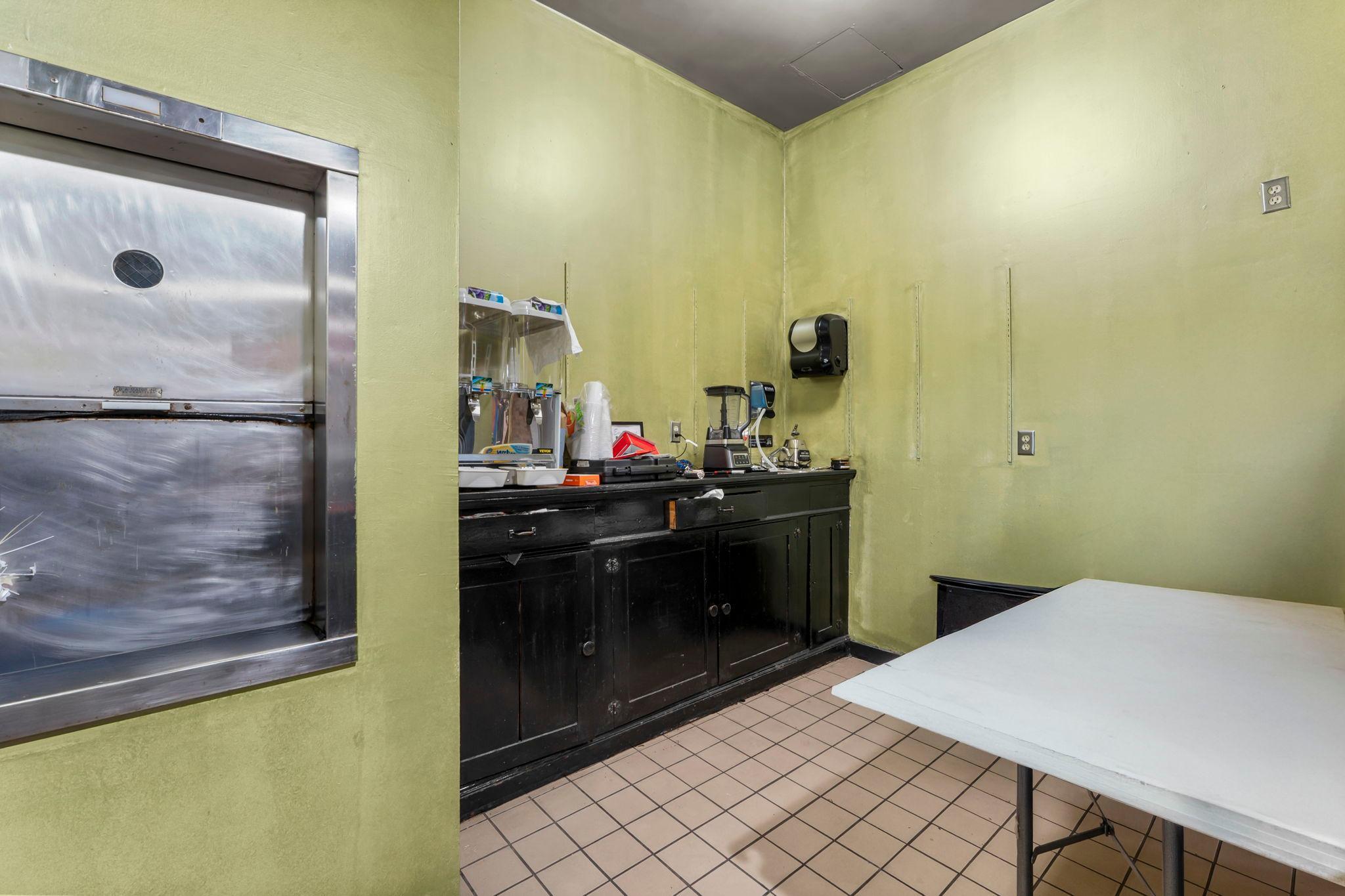 18 5th Avenue S Property Photo 41