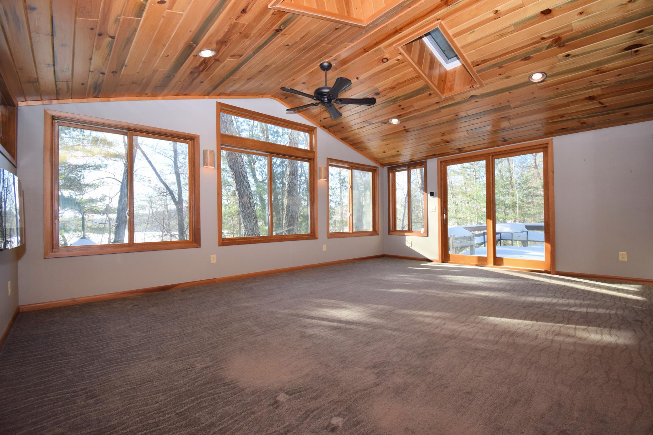 4549 Lunsman Drive Property Photo 8
