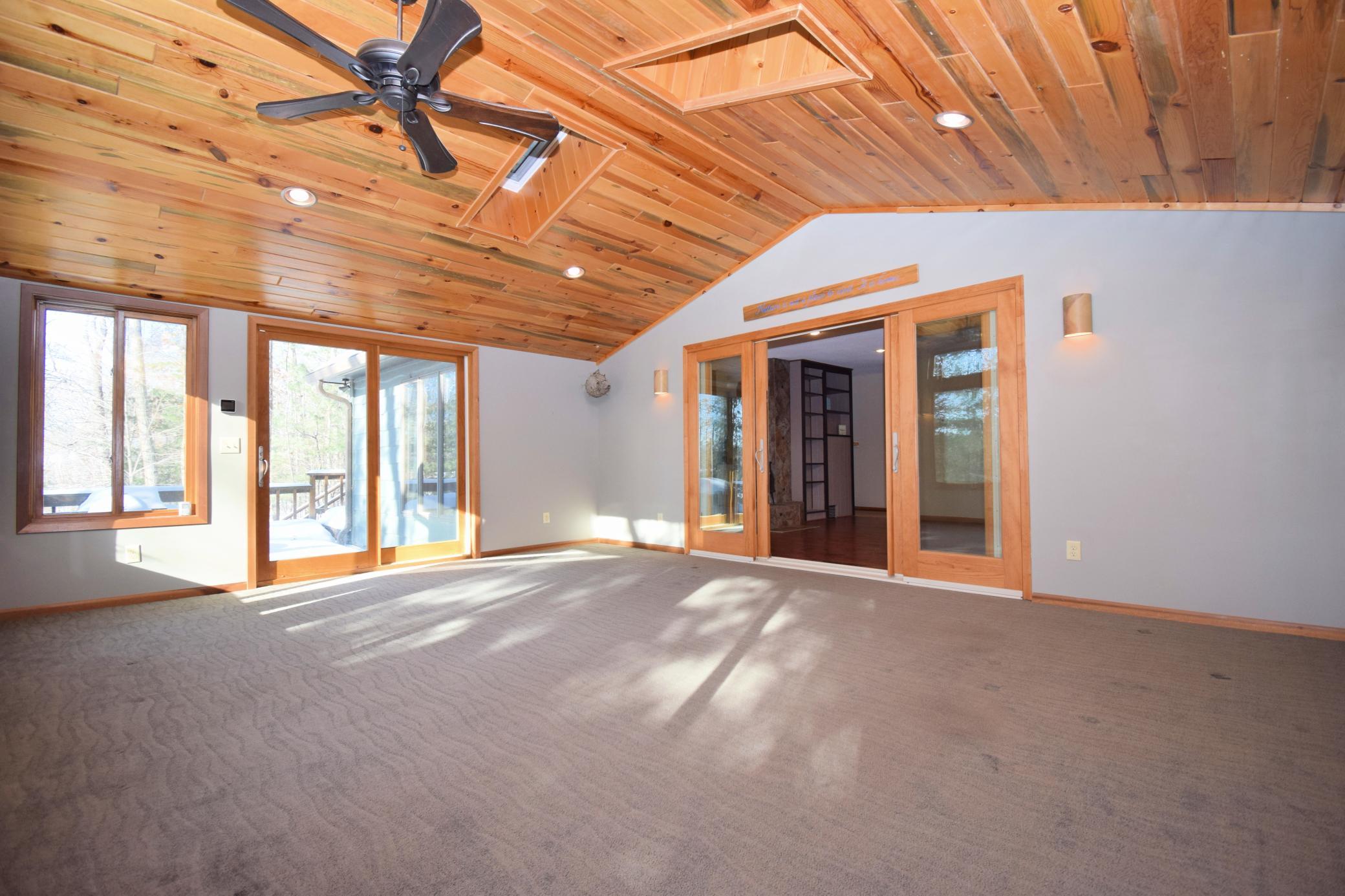 4549 Lunsman Drive Property Photo 9