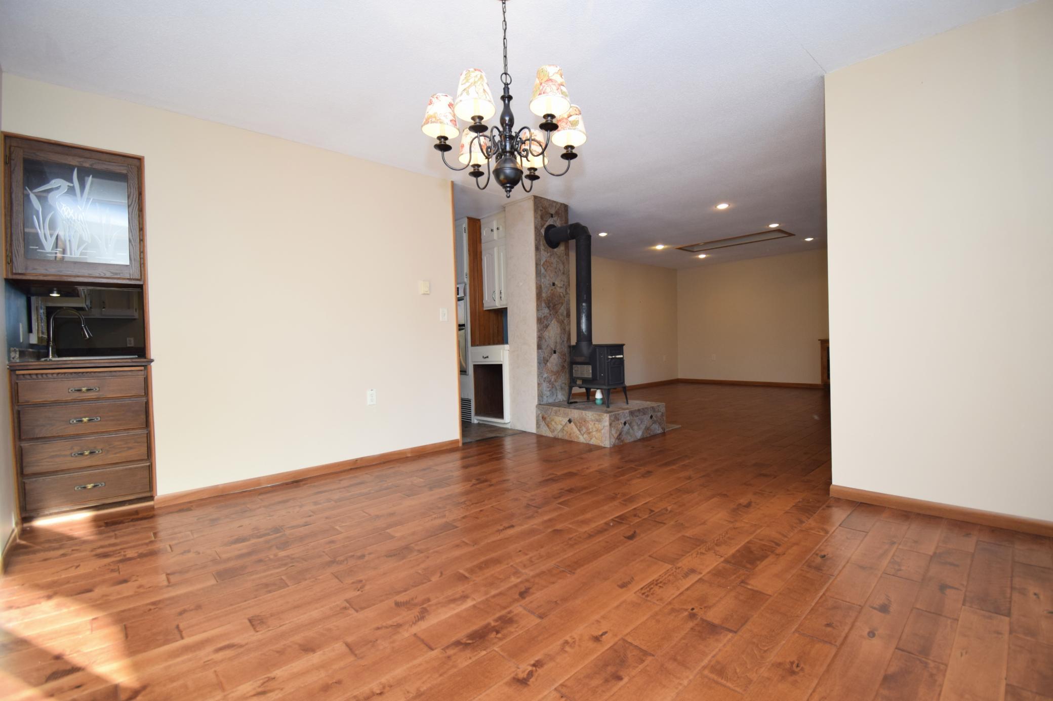 4549 Lunsman Drive Property Photo 16