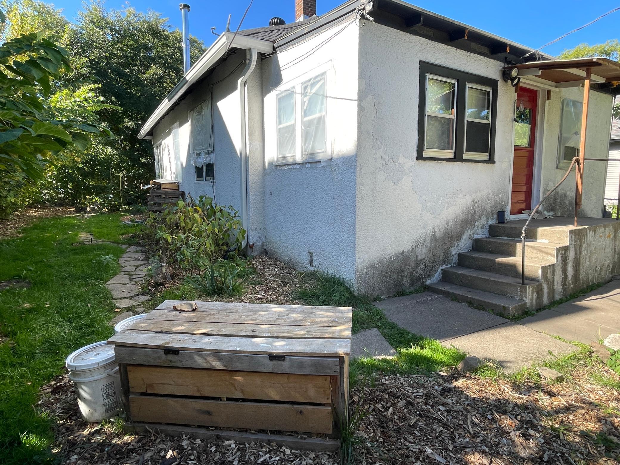 3522 Colfax Avenue N Property Photo 8