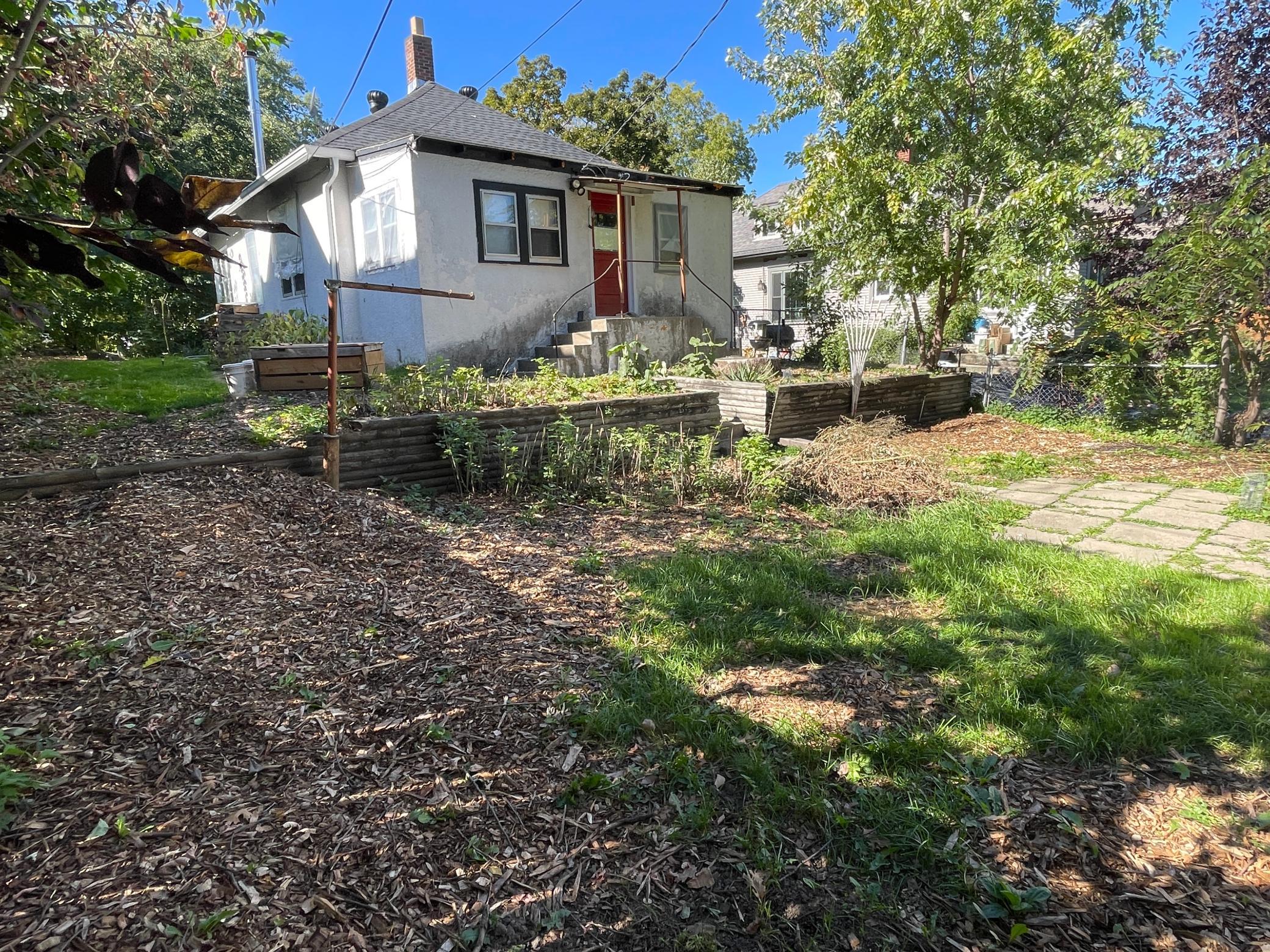 3522 Colfax Avenue N Property Photo 12