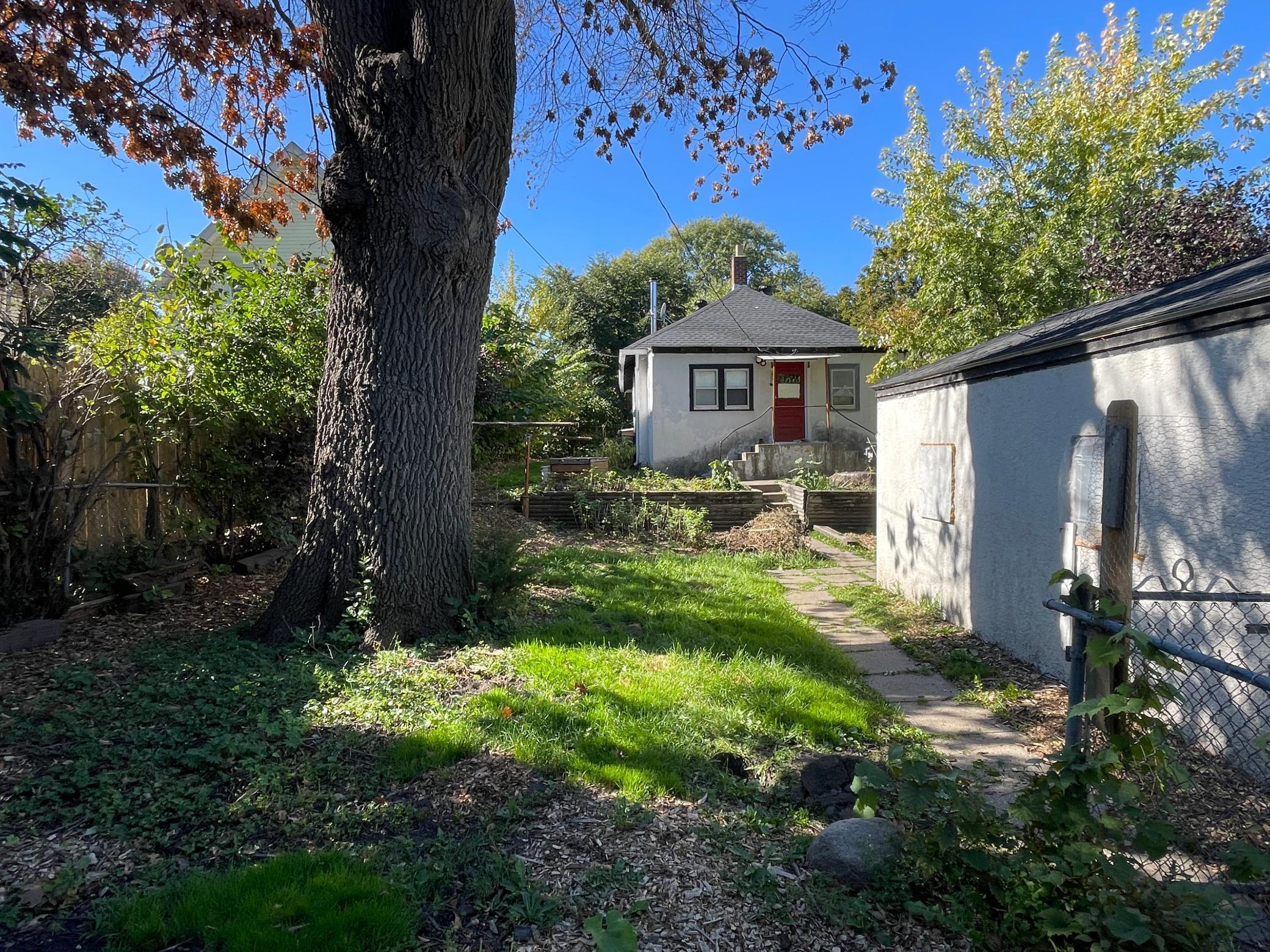 3522 Colfax Avenue N Property Photo 14