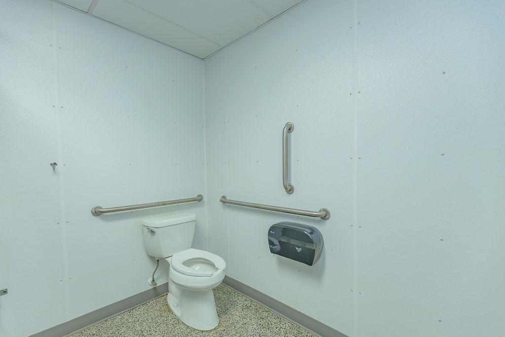 100 Jackson St. Property Photo 16