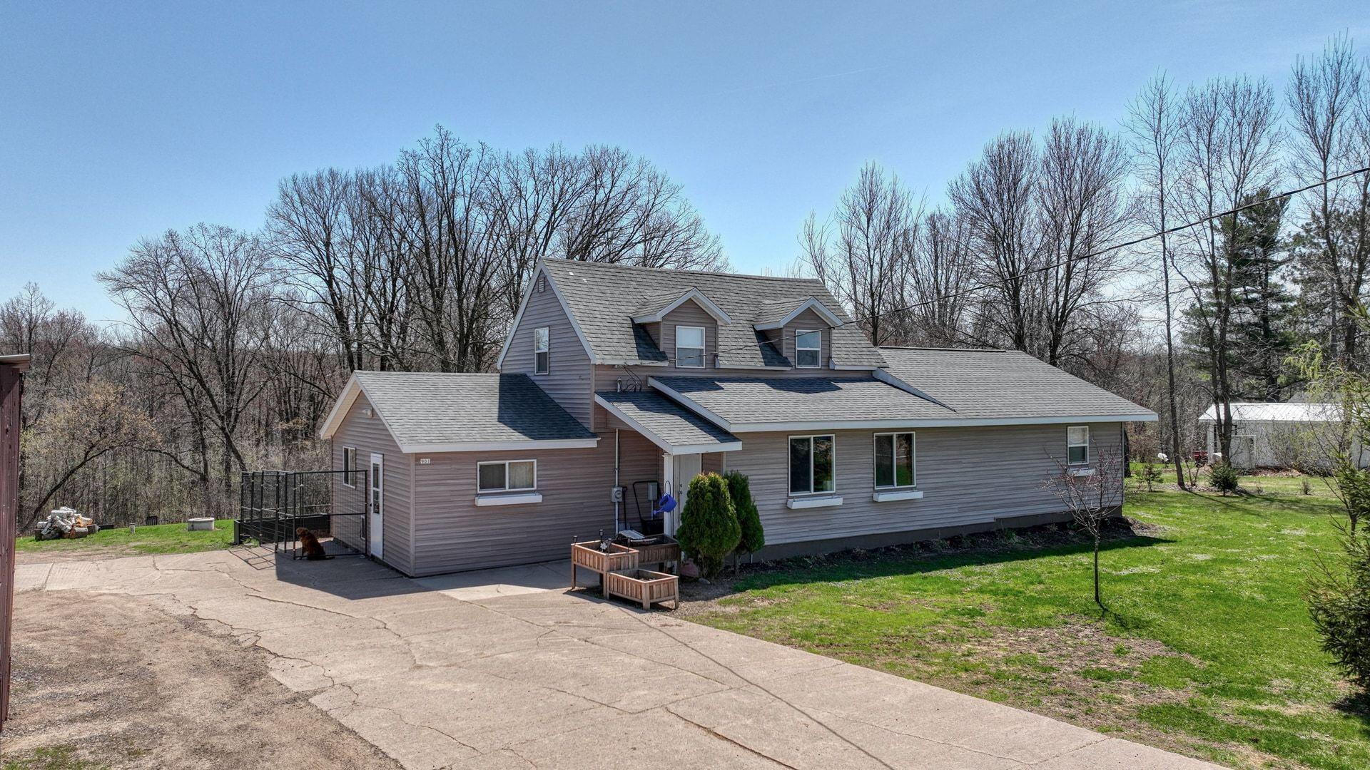 901 Riverside Drive