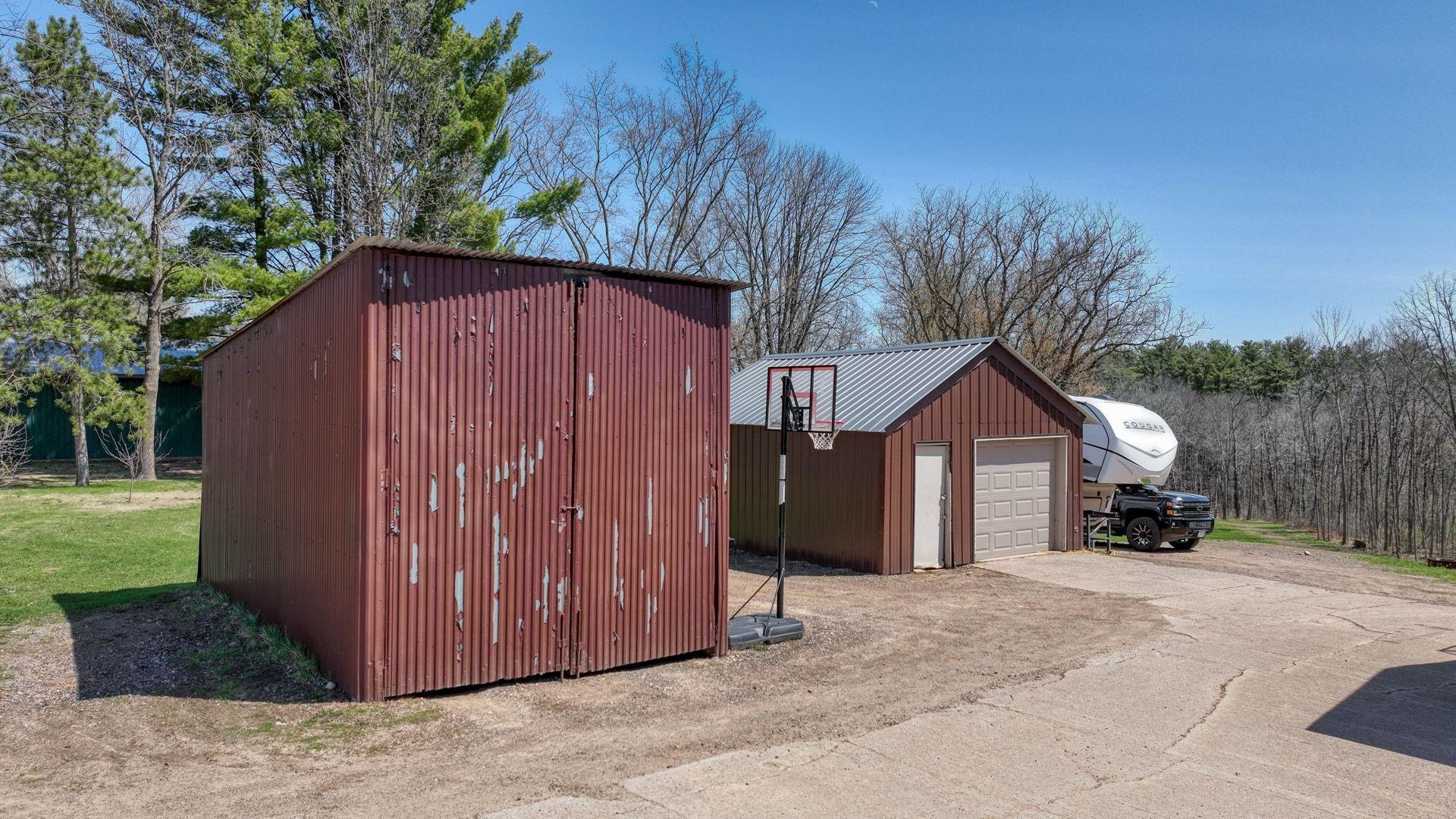 901 Riverside Drive Property Photo 18