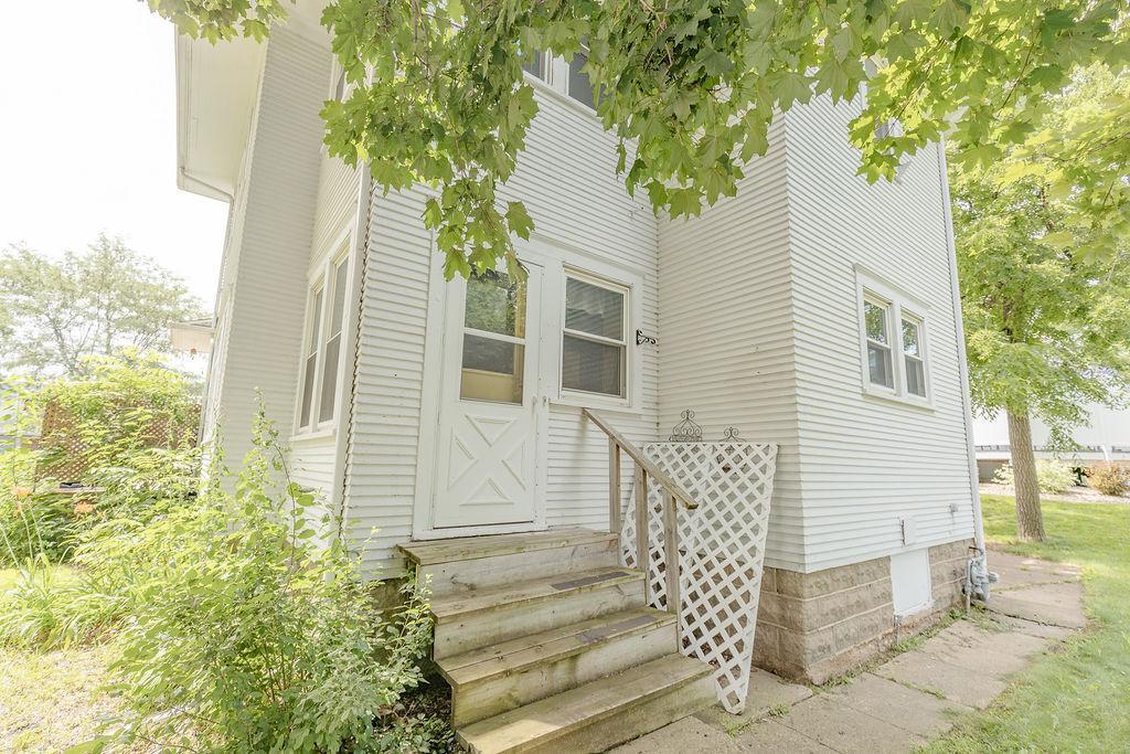 902 White Street Property Photo 43
