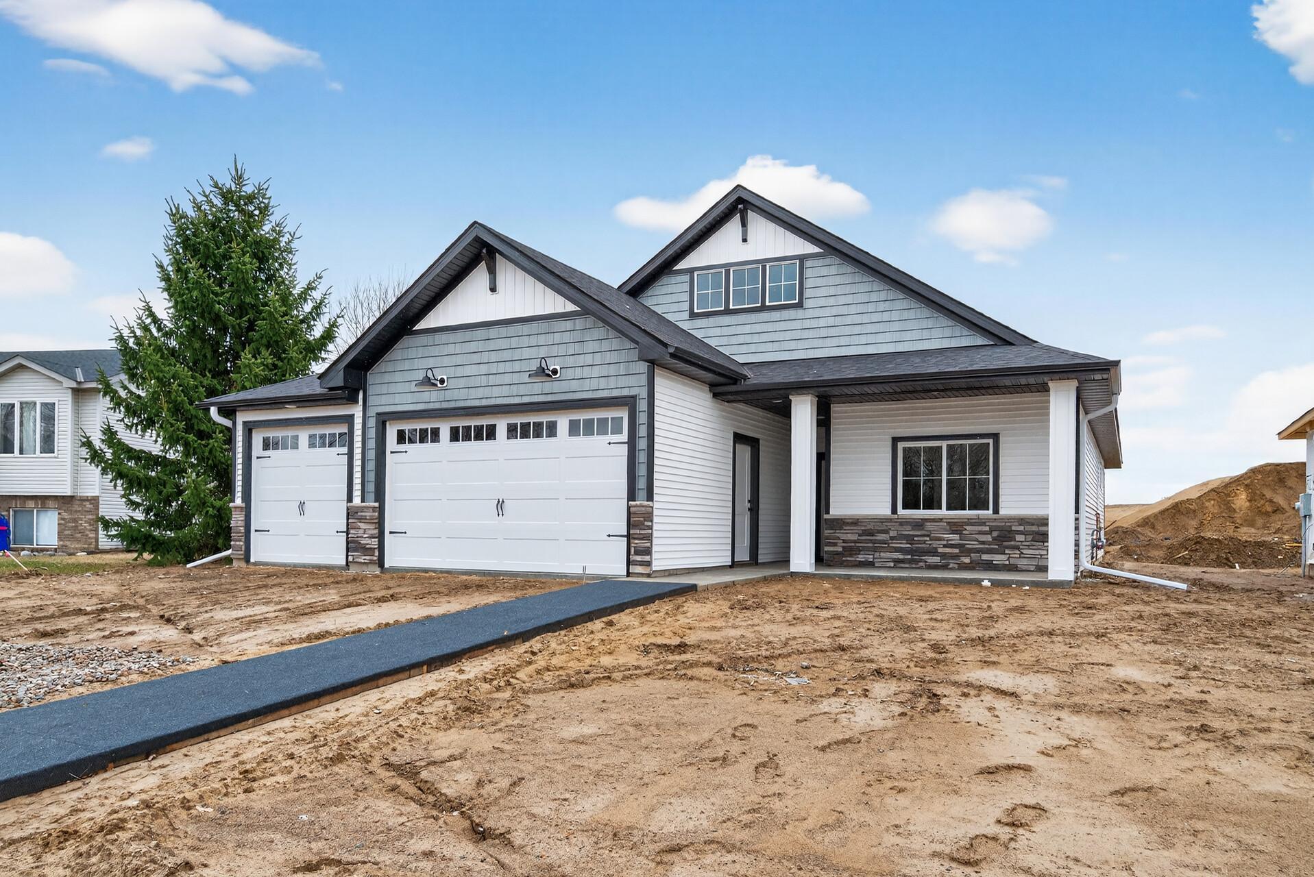 1201 Honeysuckle Lane Property Photo 1