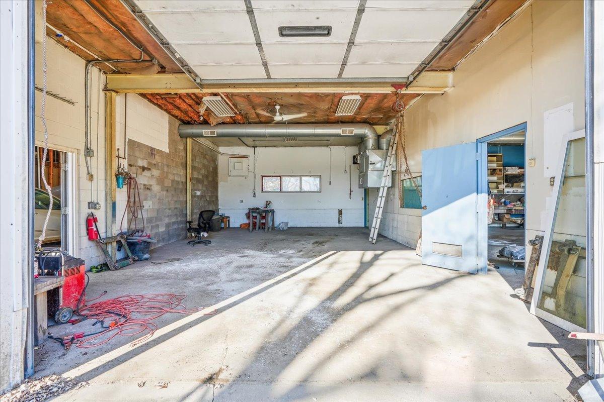 905 120th Street Property Photo 10