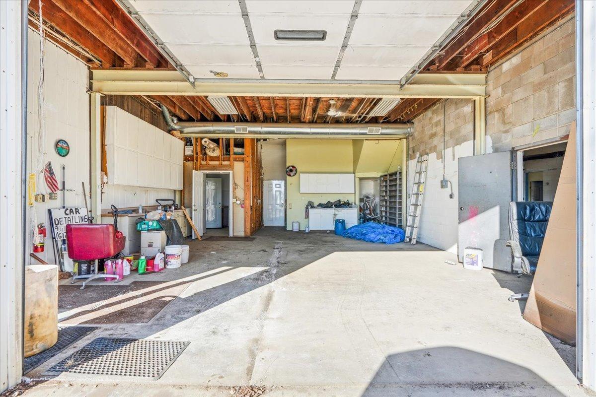 905 120th Street Property Photo 11