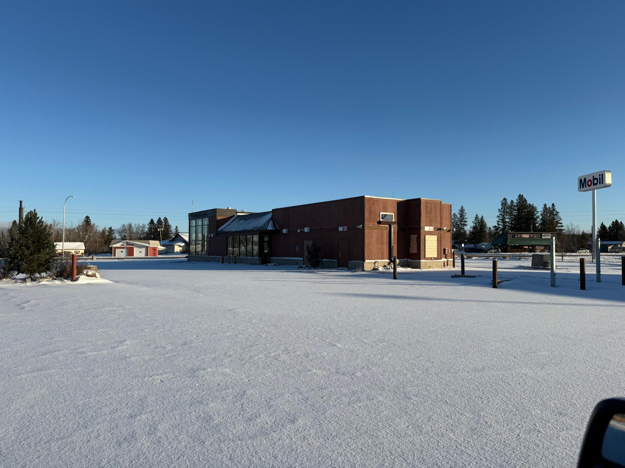 101 S Highway 53 Property Photo 2