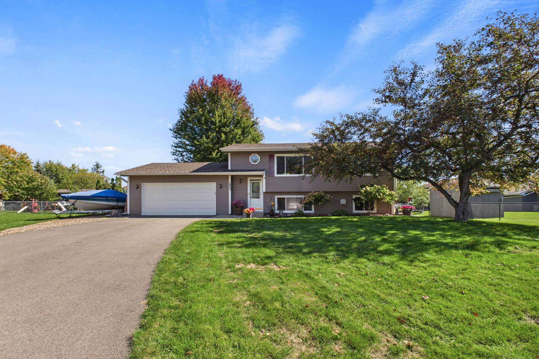 1823 Houle Circle Property Photo 1