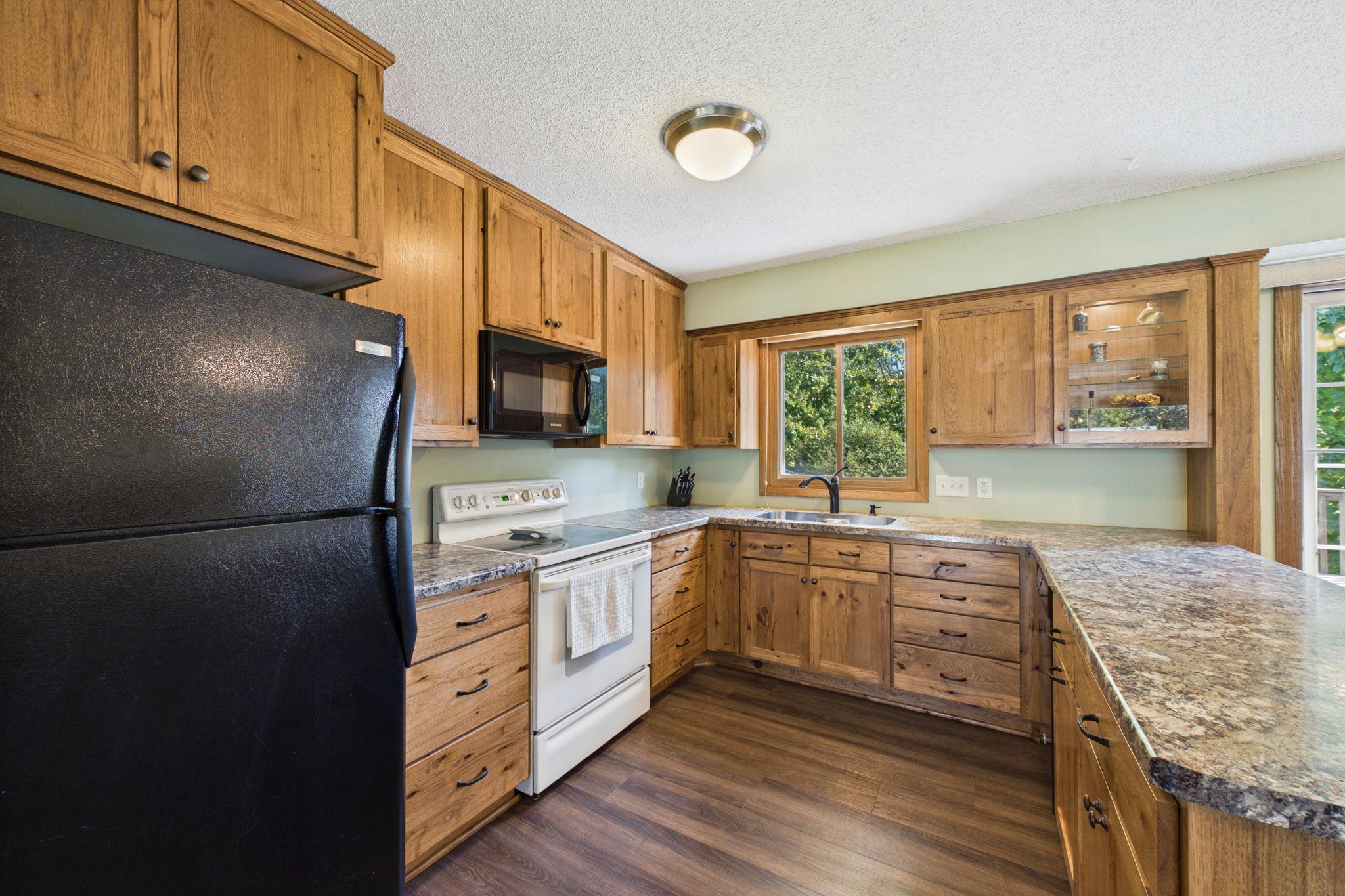 1823 Houle Circle Property Photo 5