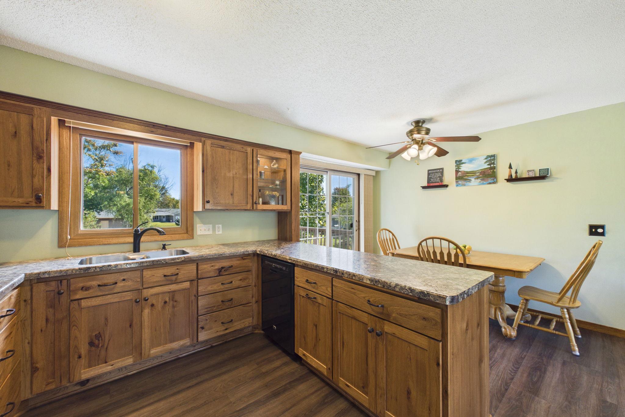 1823 Houle Circle Property Photo 6