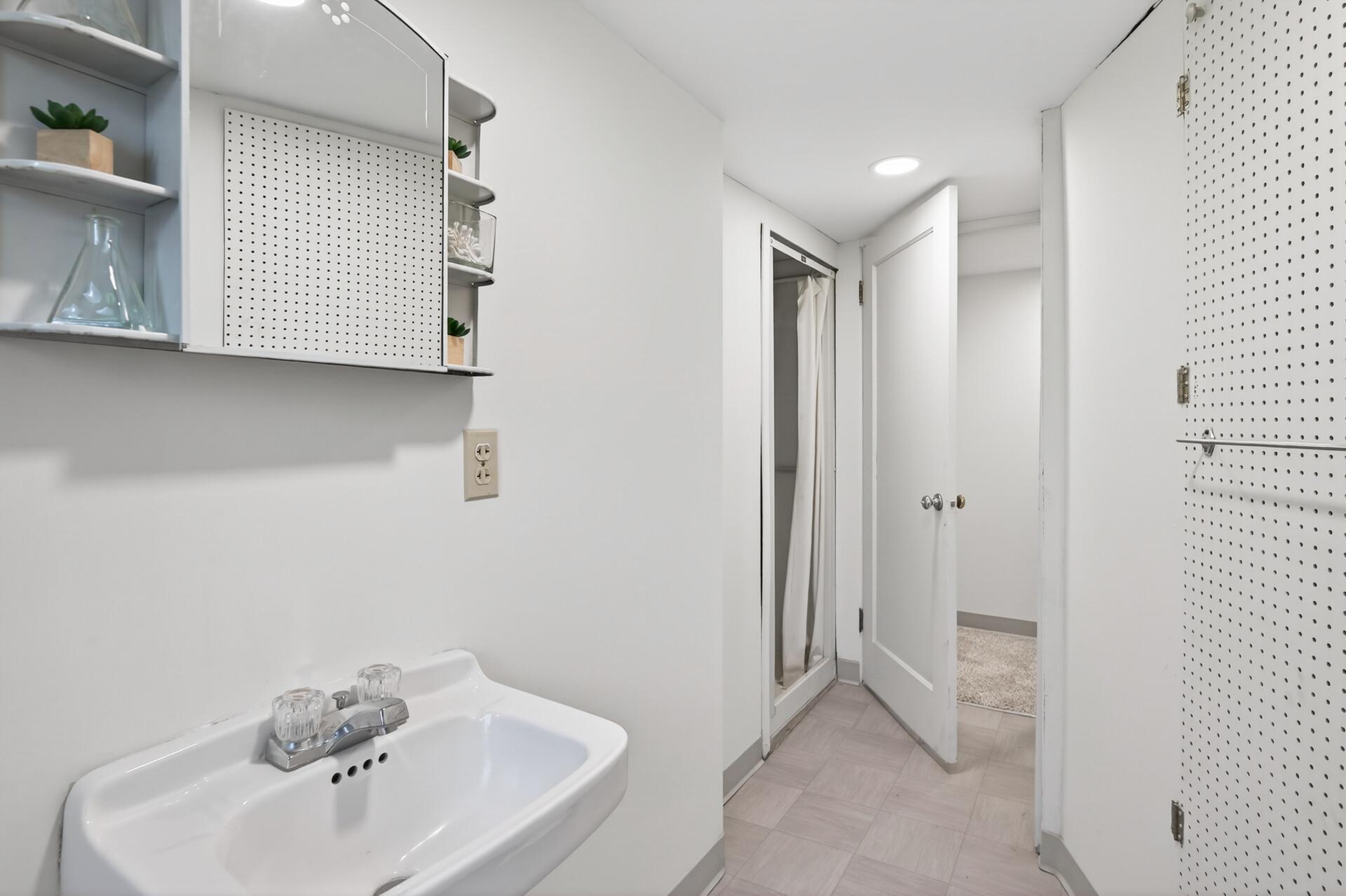 124 Ardmore Drive Property Photo 28