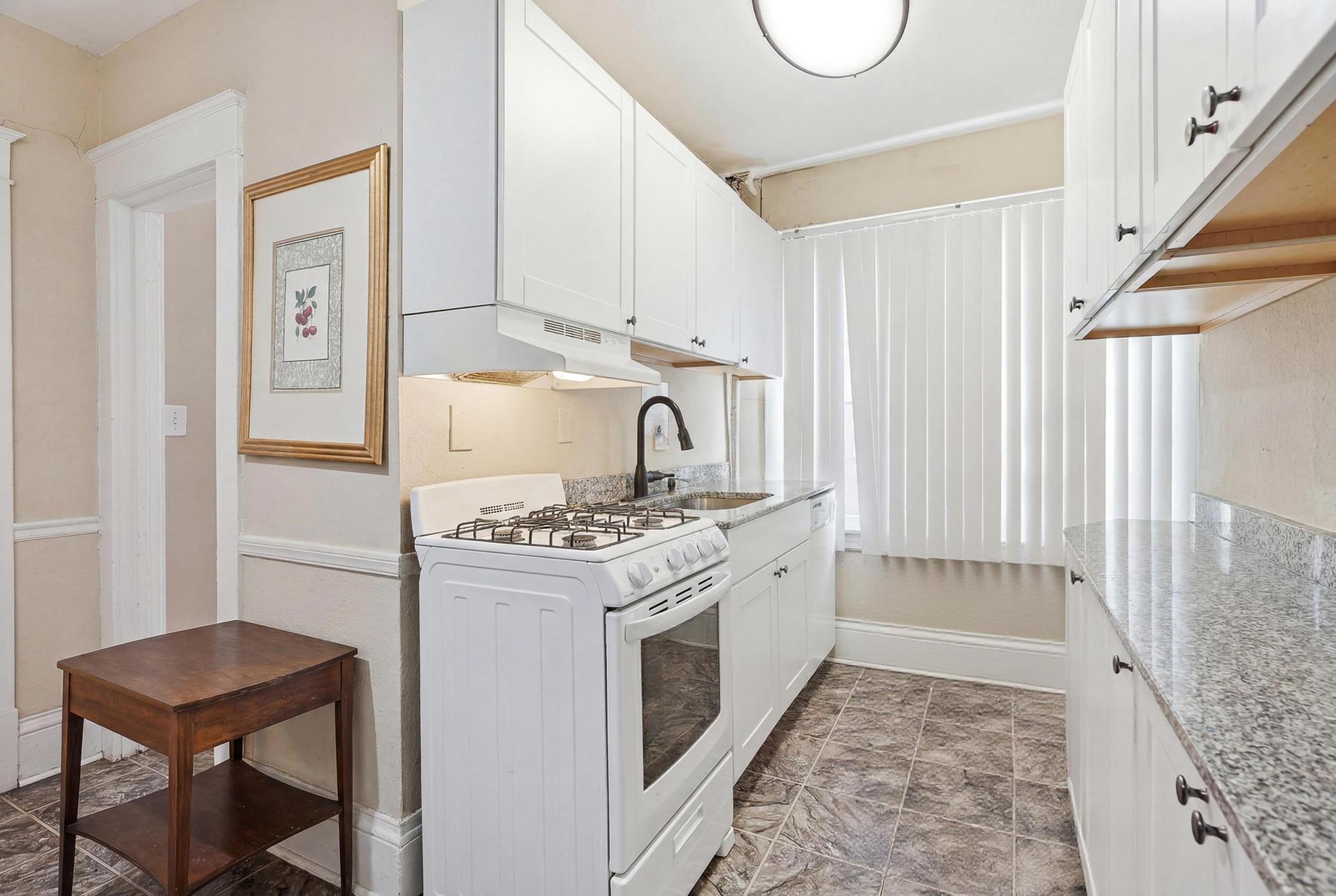 1530 Sherburne Avenue Property Photo 16